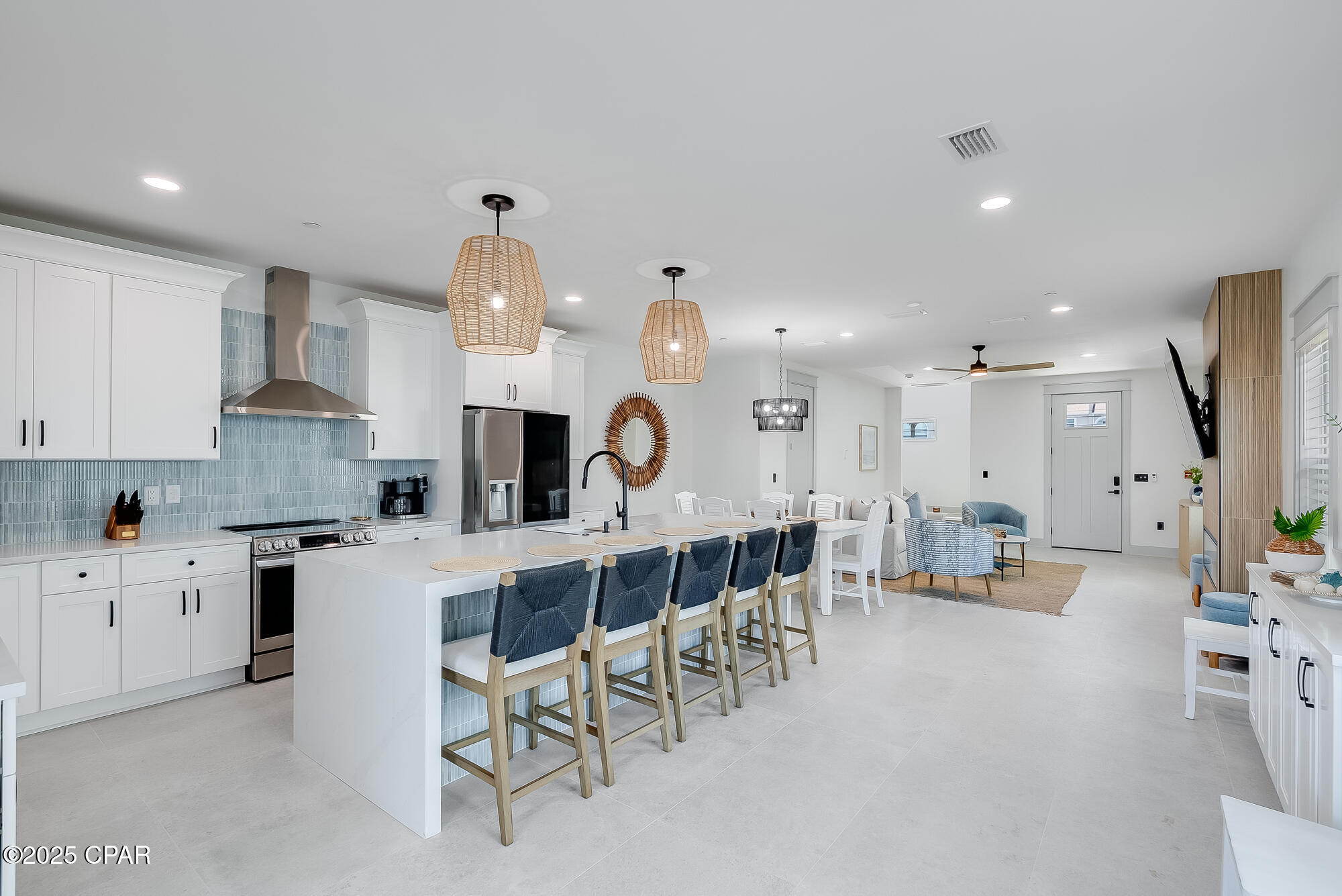 Listing photo id 10 for 5237 Thomas Drive A&b