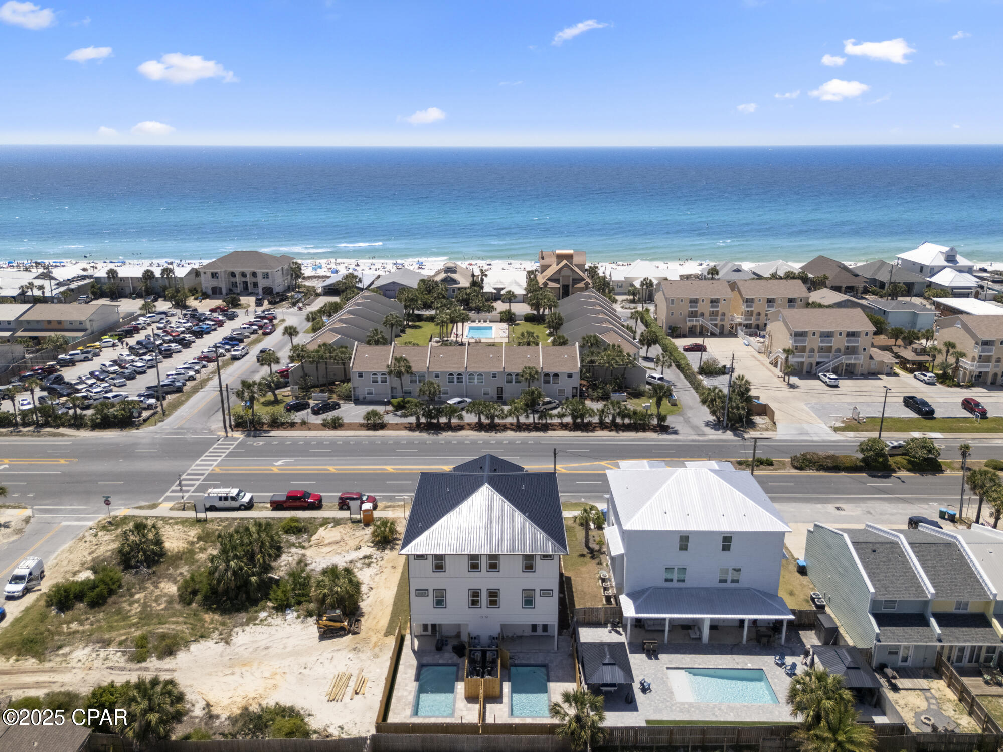 Listing photo id 3 for 5237 Thomas Drive A&b