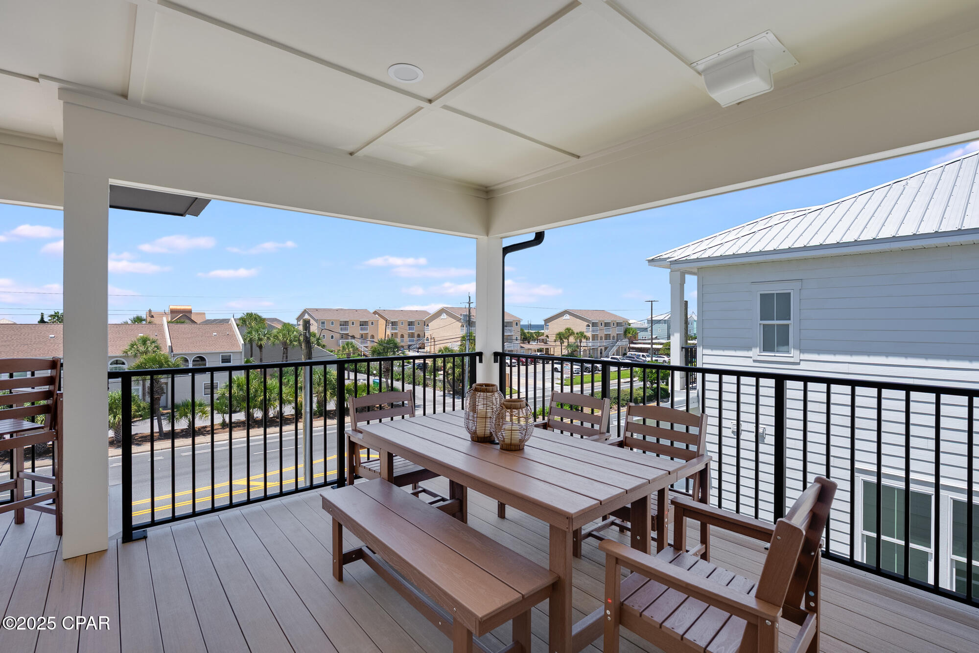 Listing photo id 33 for 5237 Thomas Drive A&b