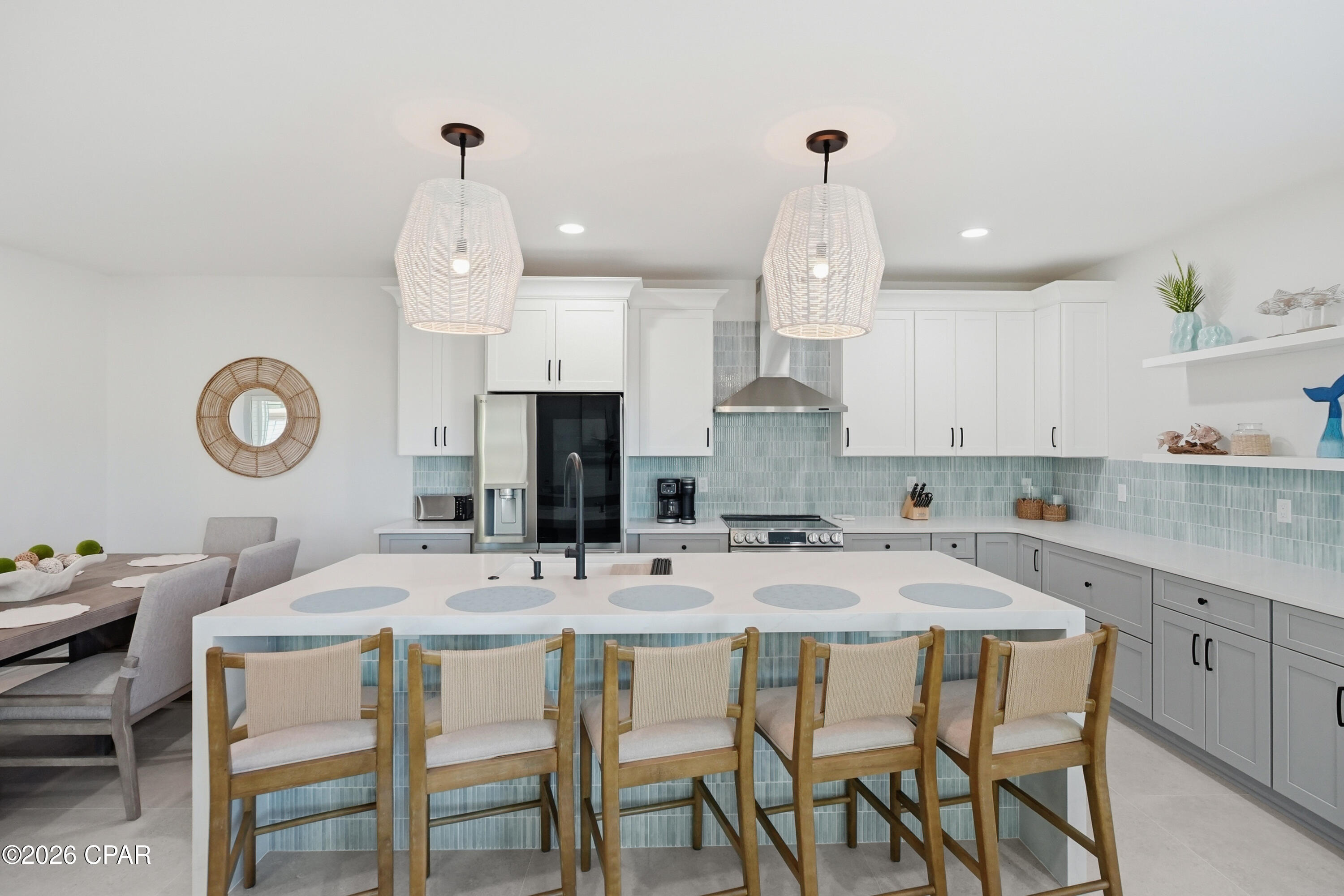 Listing photo id 49 for 5237 Thomas Drive A&b