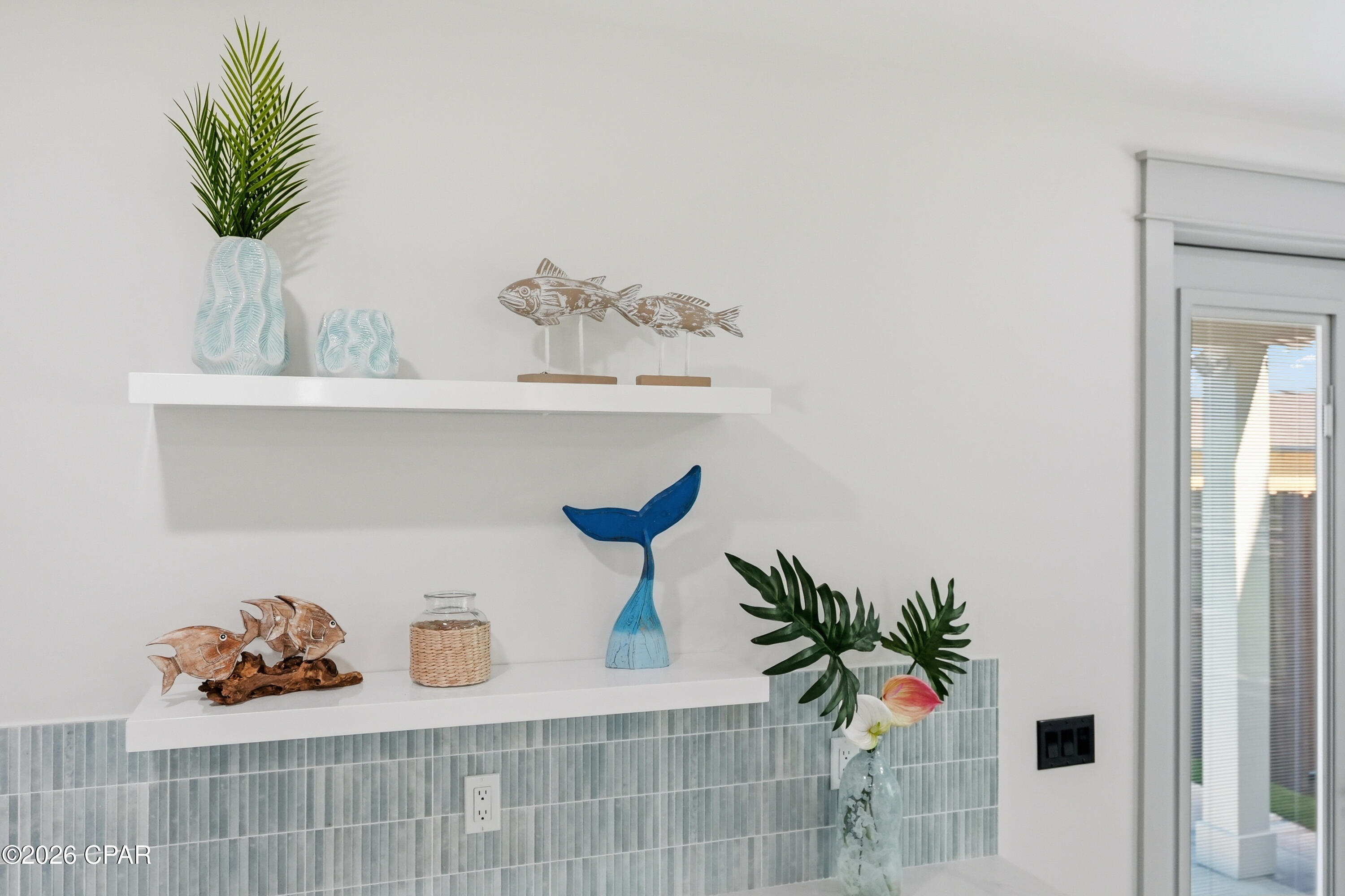 Listing photo id 52 for 5237 Thomas Drive A&b