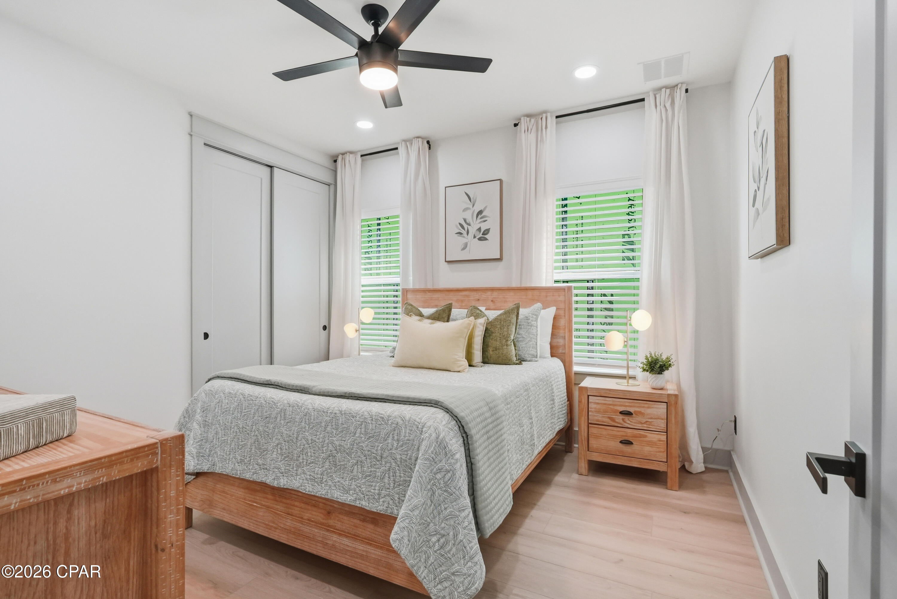 Listing photo id 63 for 5237 Thomas Drive A&b