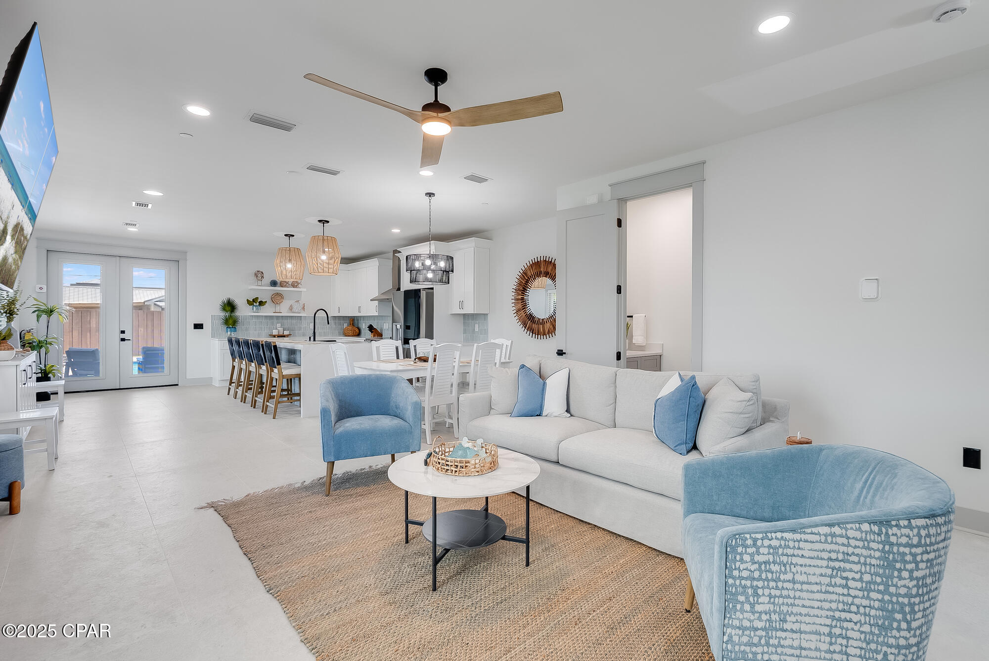 Listing photo id 7 for 5237 Thomas Drive A&b