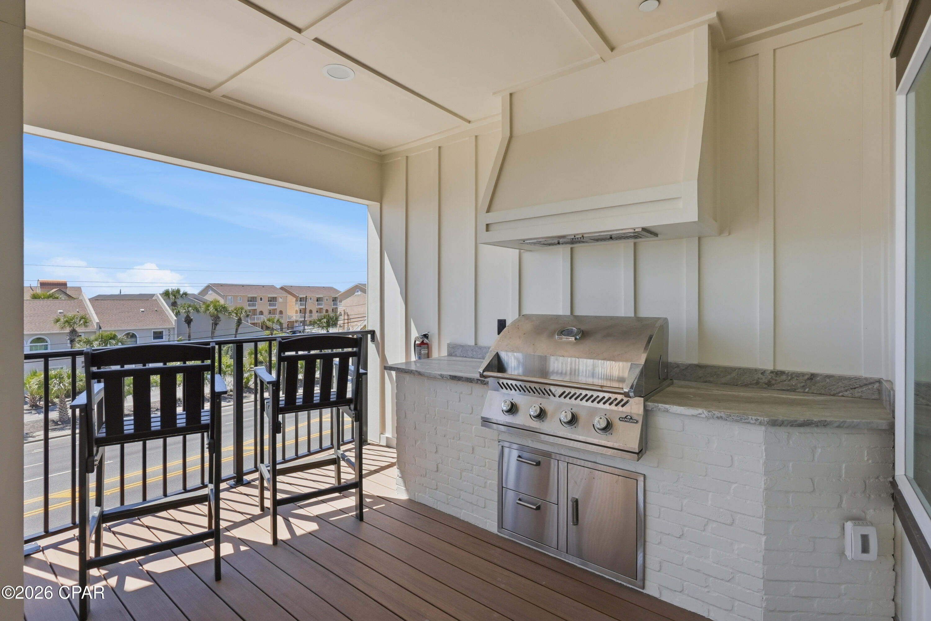 Listing photo id 84 for 5237 Thomas Drive A&b