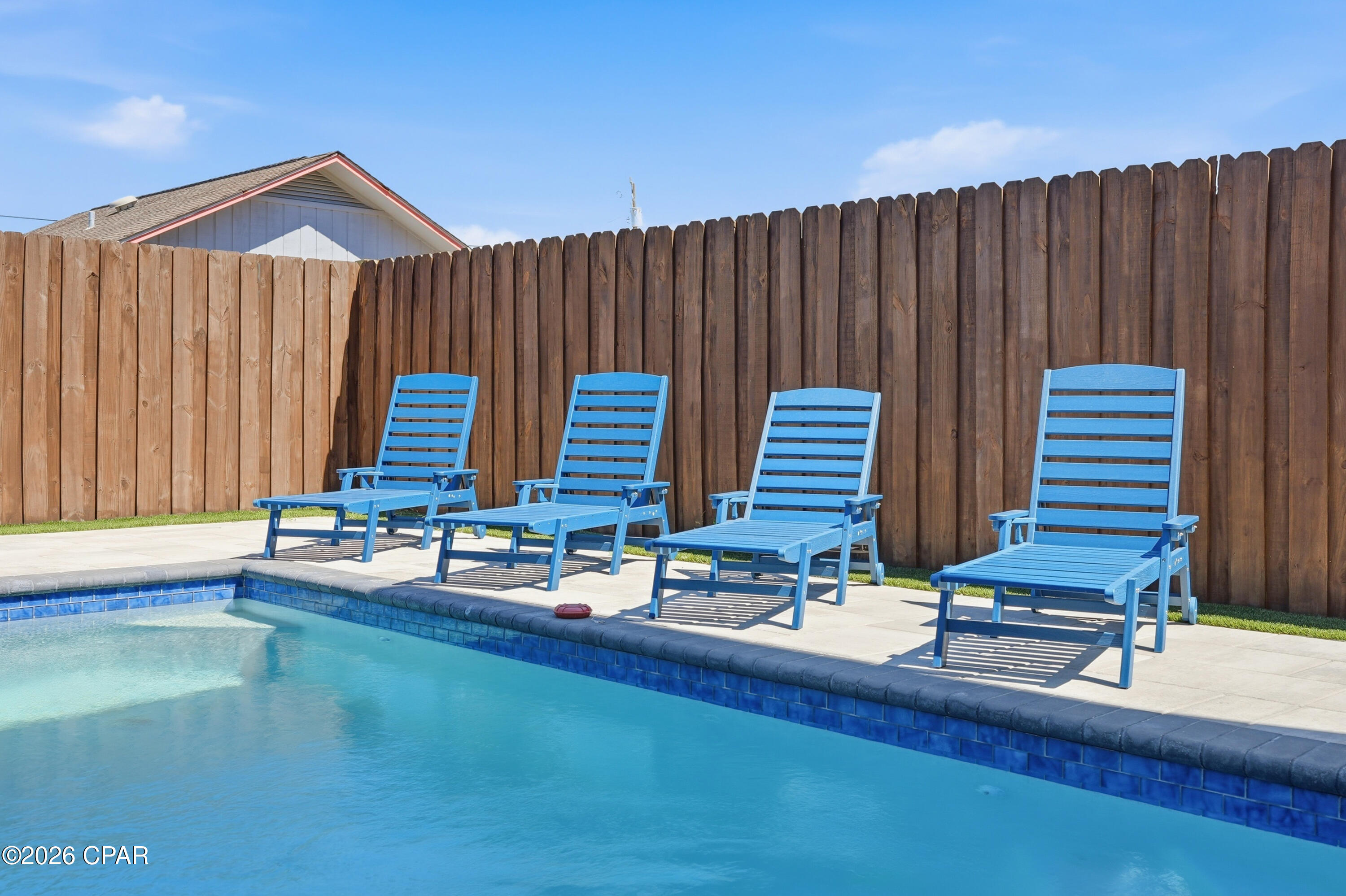 Listing photo id 88 for 5237 Thomas Drive A&b
