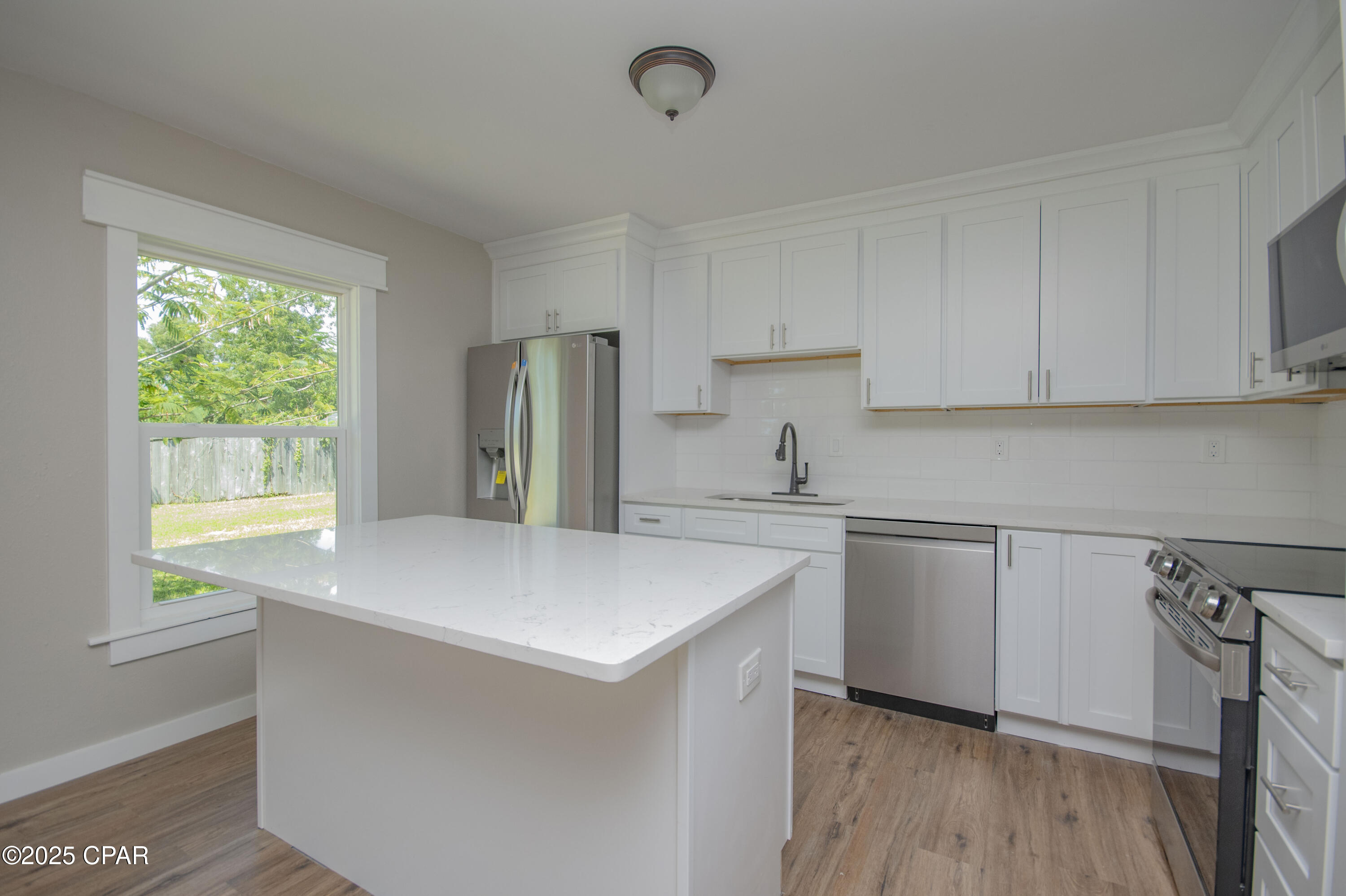 Image 10 For 3119 W 23rd Court