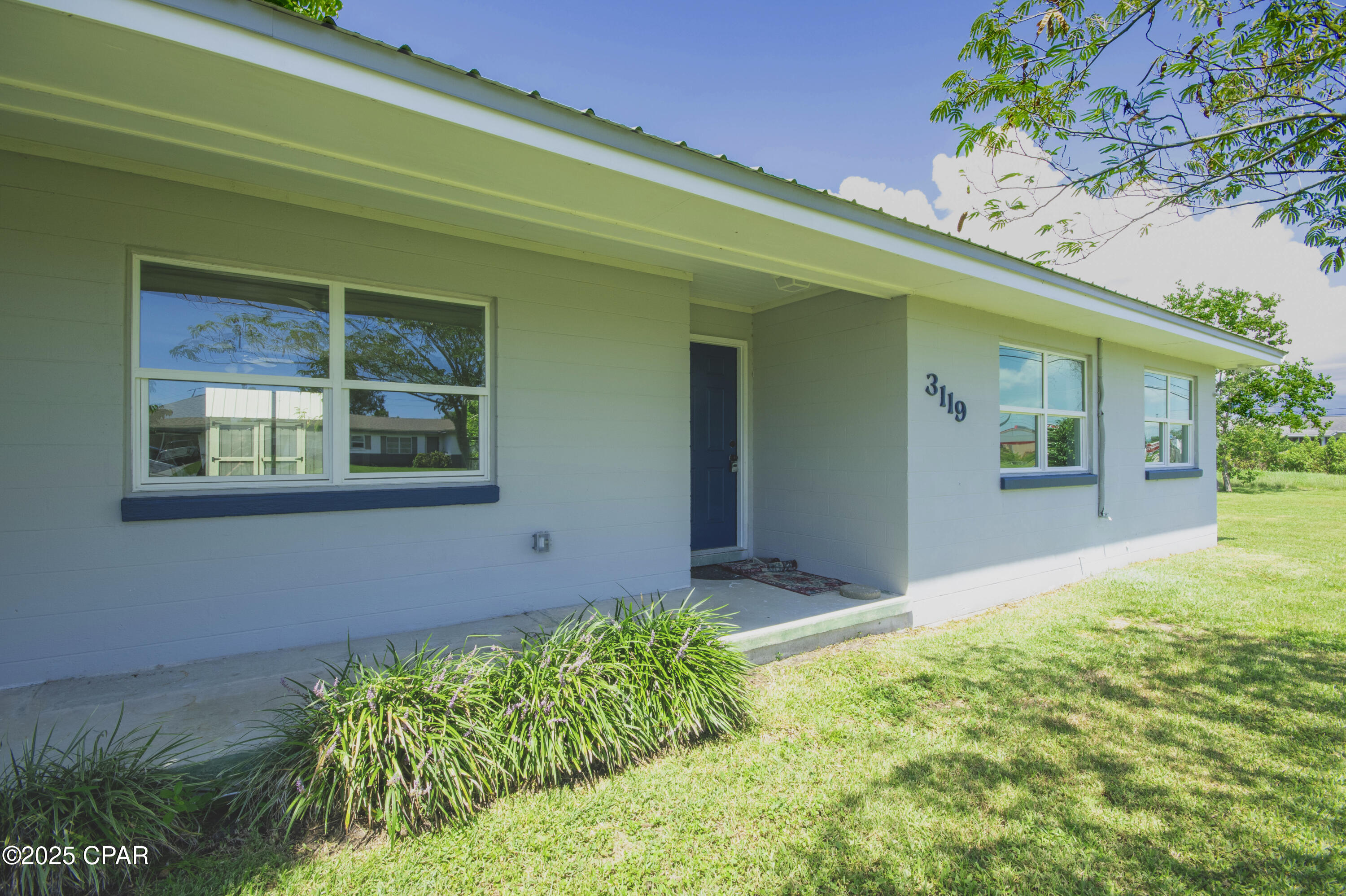 Image 2 For 3119 W 23rd Court