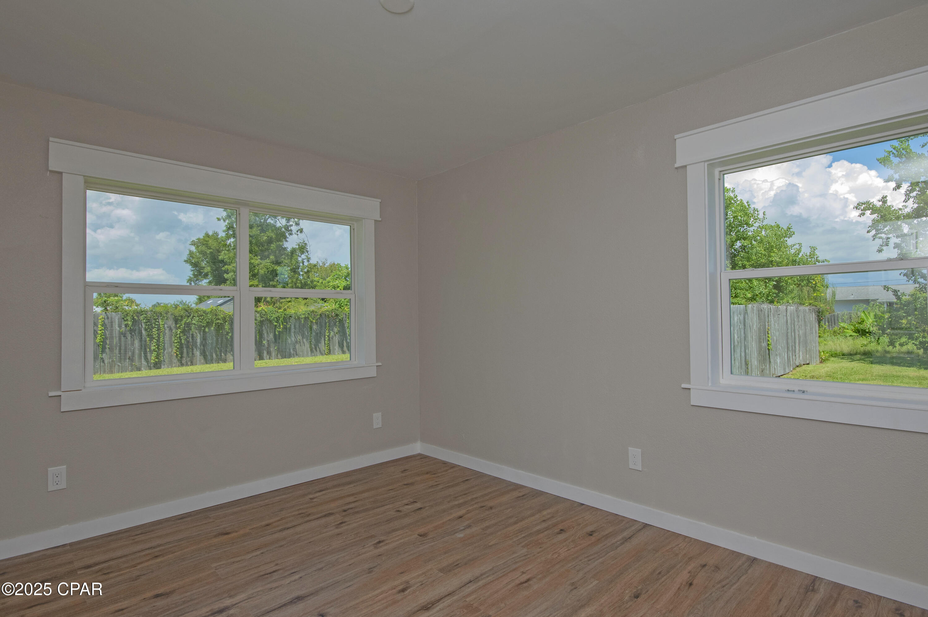 Image 23 For 3119 W 23rd Court