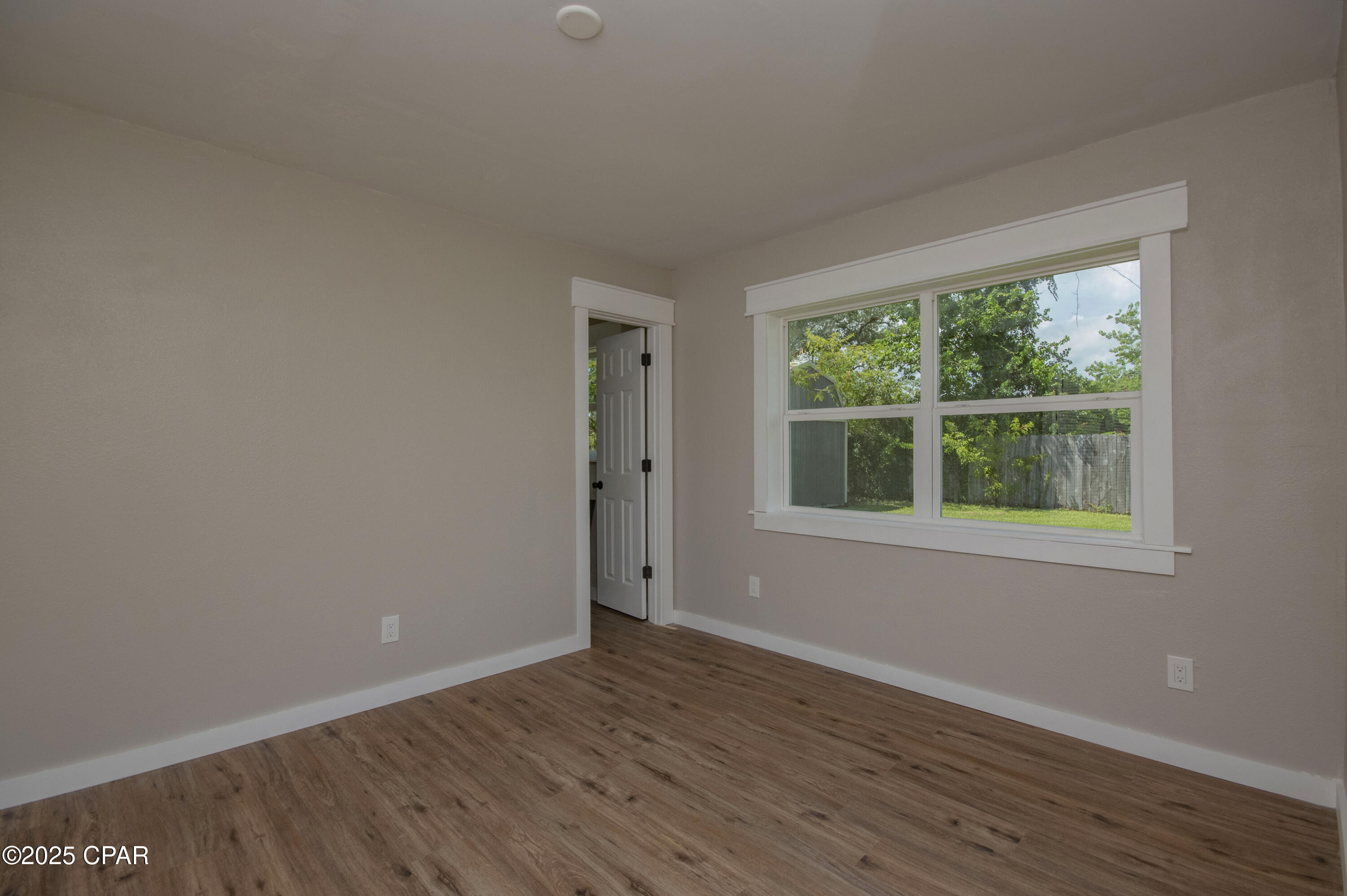 Image 26 For 3119 W 23rd Court