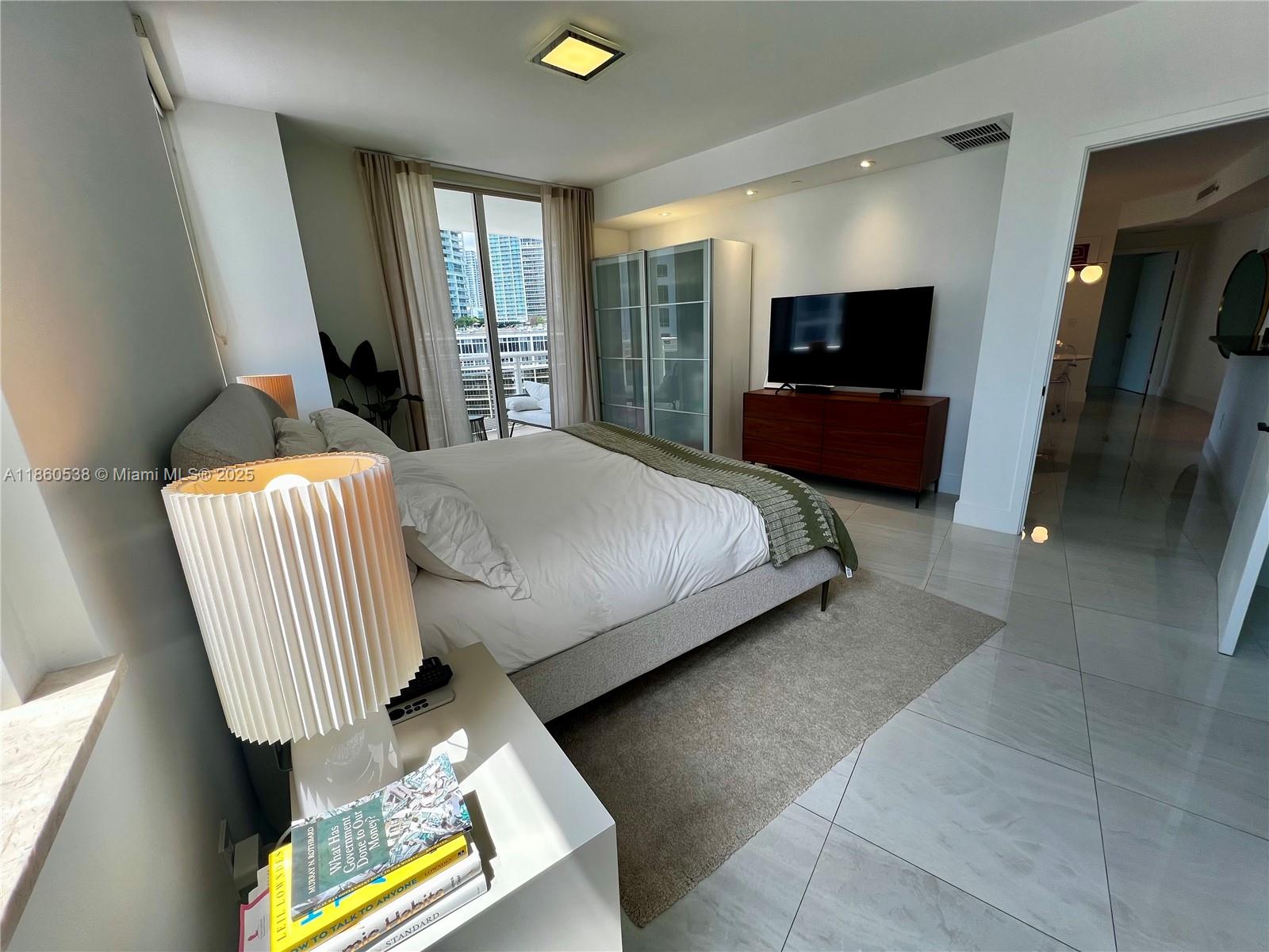 901 Brickell Key Blvd #1509, Miami FL 33131