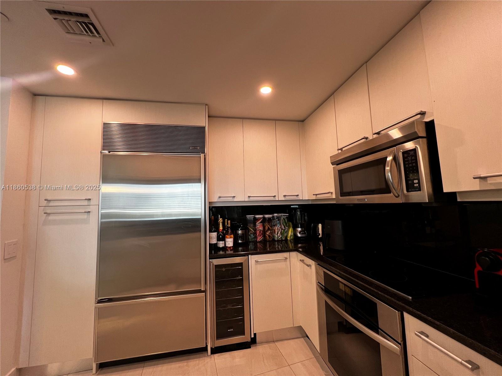 901 Brickell Key Blvd #1509, Miami FL 33131