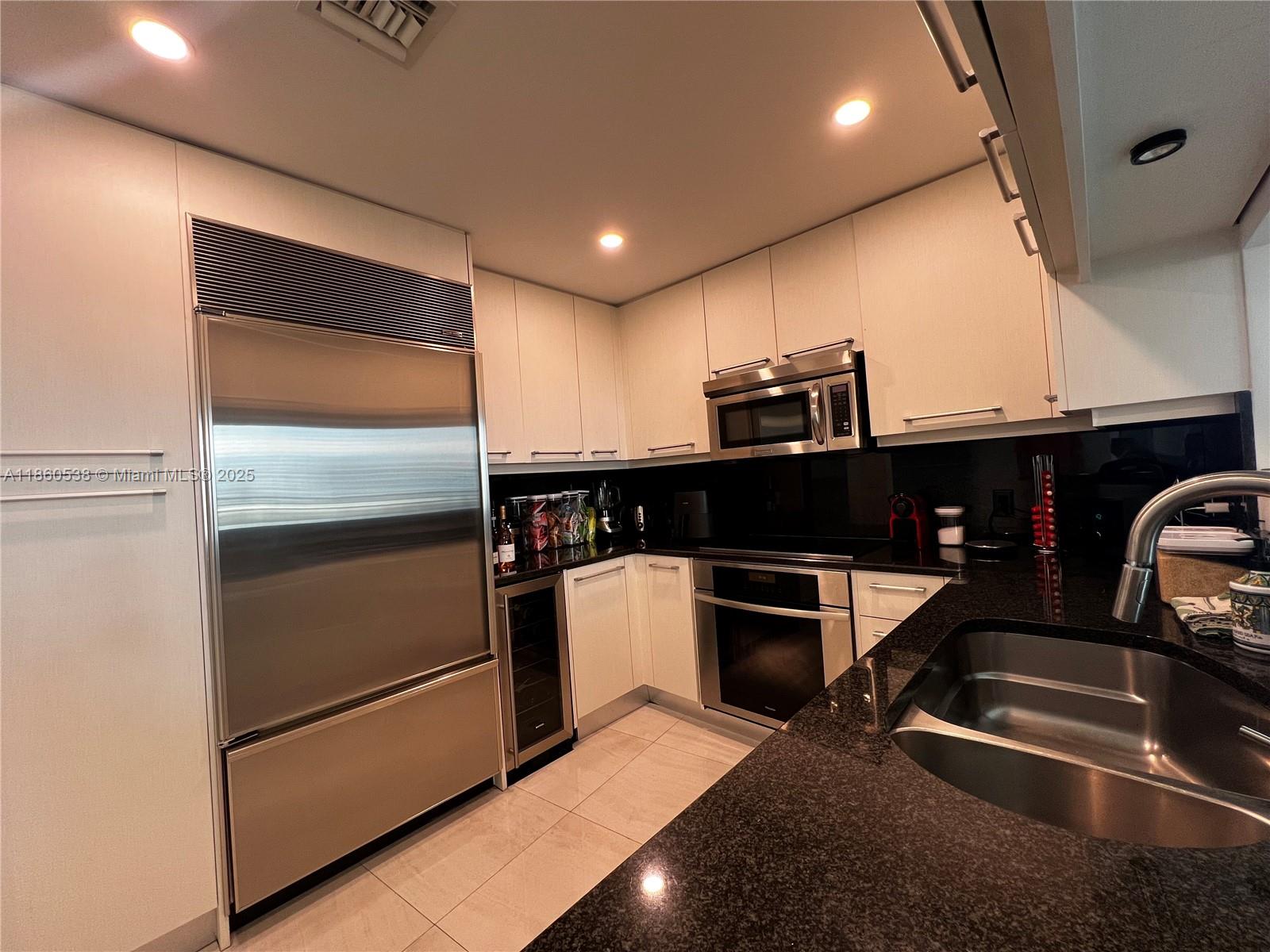 901 Brickell Key Blvd #1509, Miami FL 33131