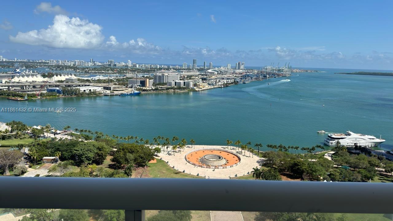 Condo for Rent in Miami, FL