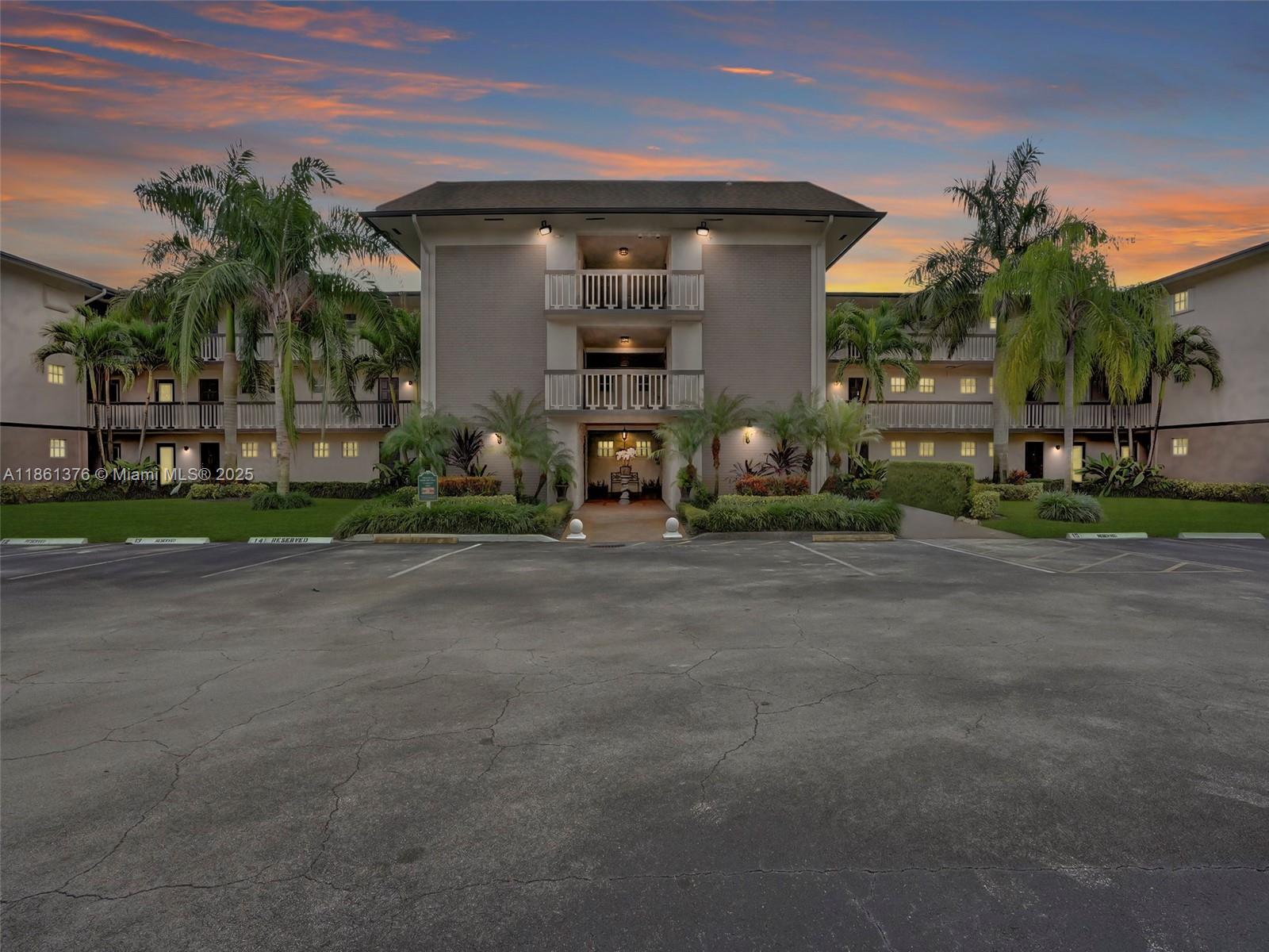 Hillcrest Country Club Ap