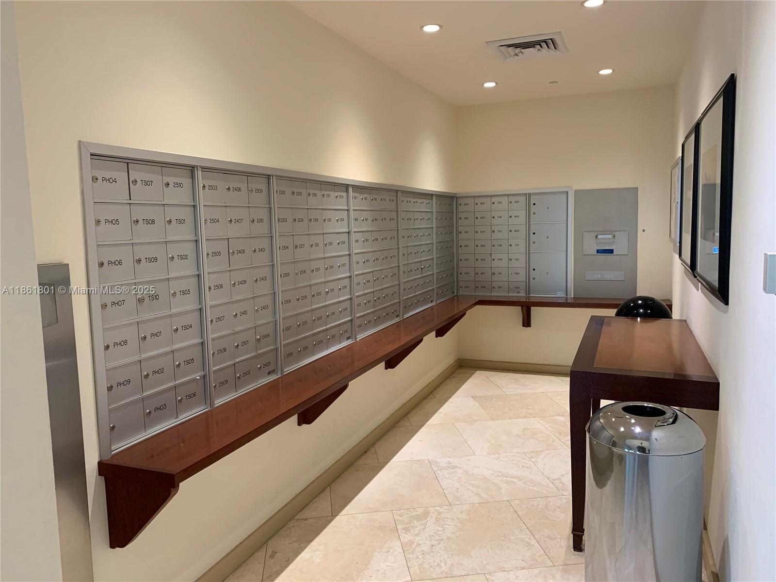 2475 Brickell Ave #2504, Miami FL 33129