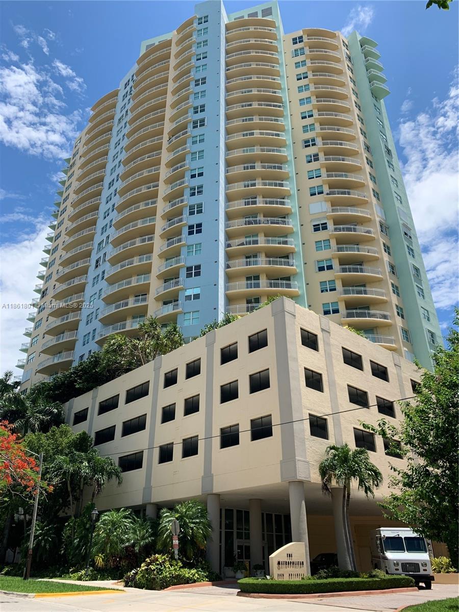 2475 Brickell Ave #2504, Miami FL 33129