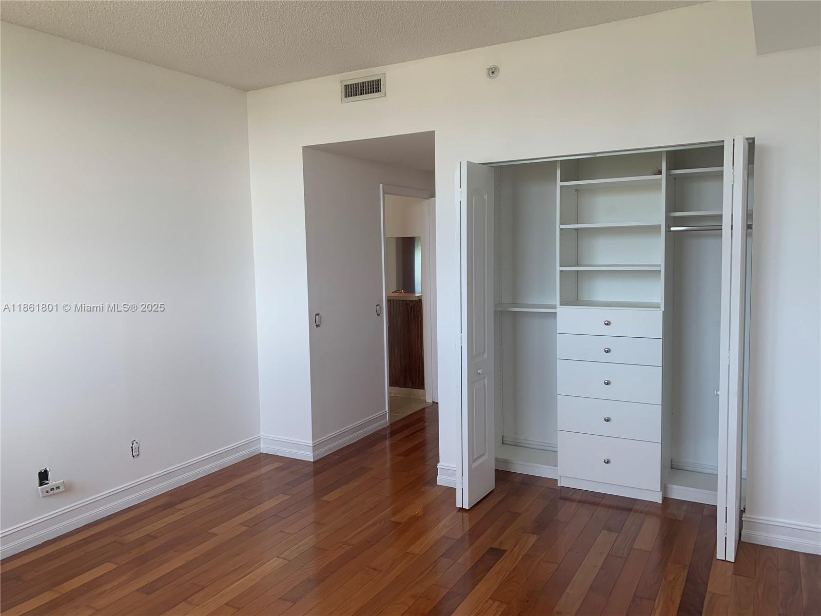 2475 Brickell Ave #2504, Miami FL 33129