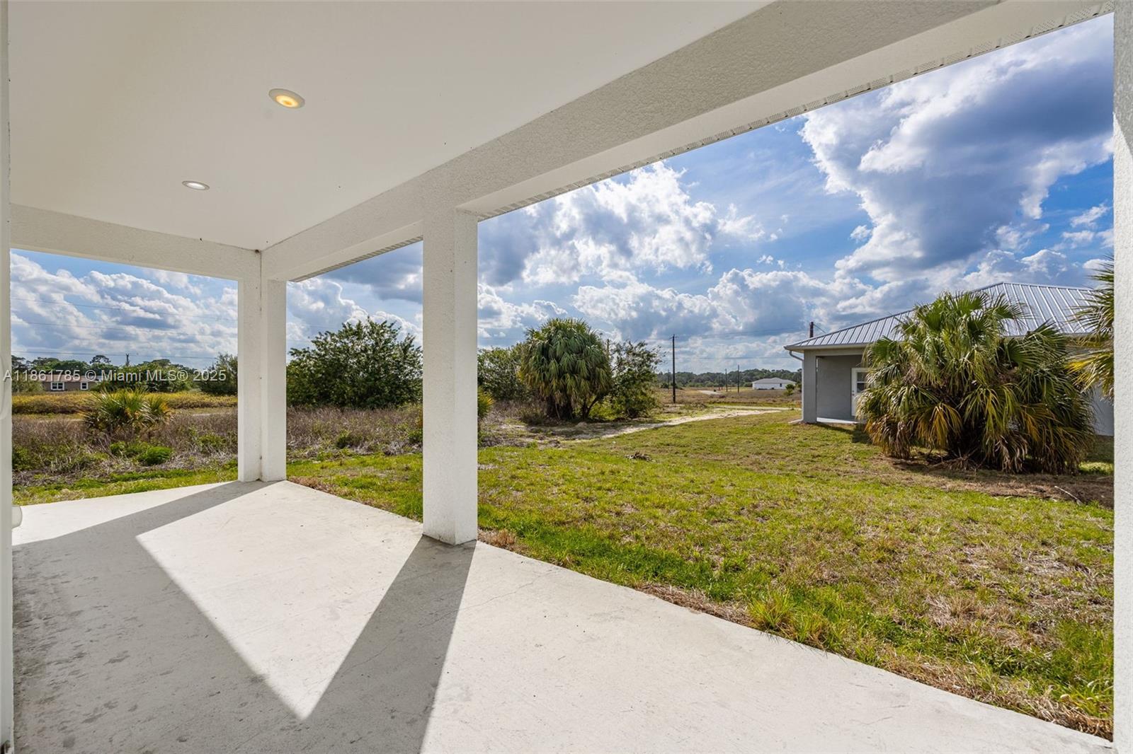 Homes for sale in La Belle, FL | 5044 Wild Goose Cir, La Belle, FL 33935 | MLS# A11861785