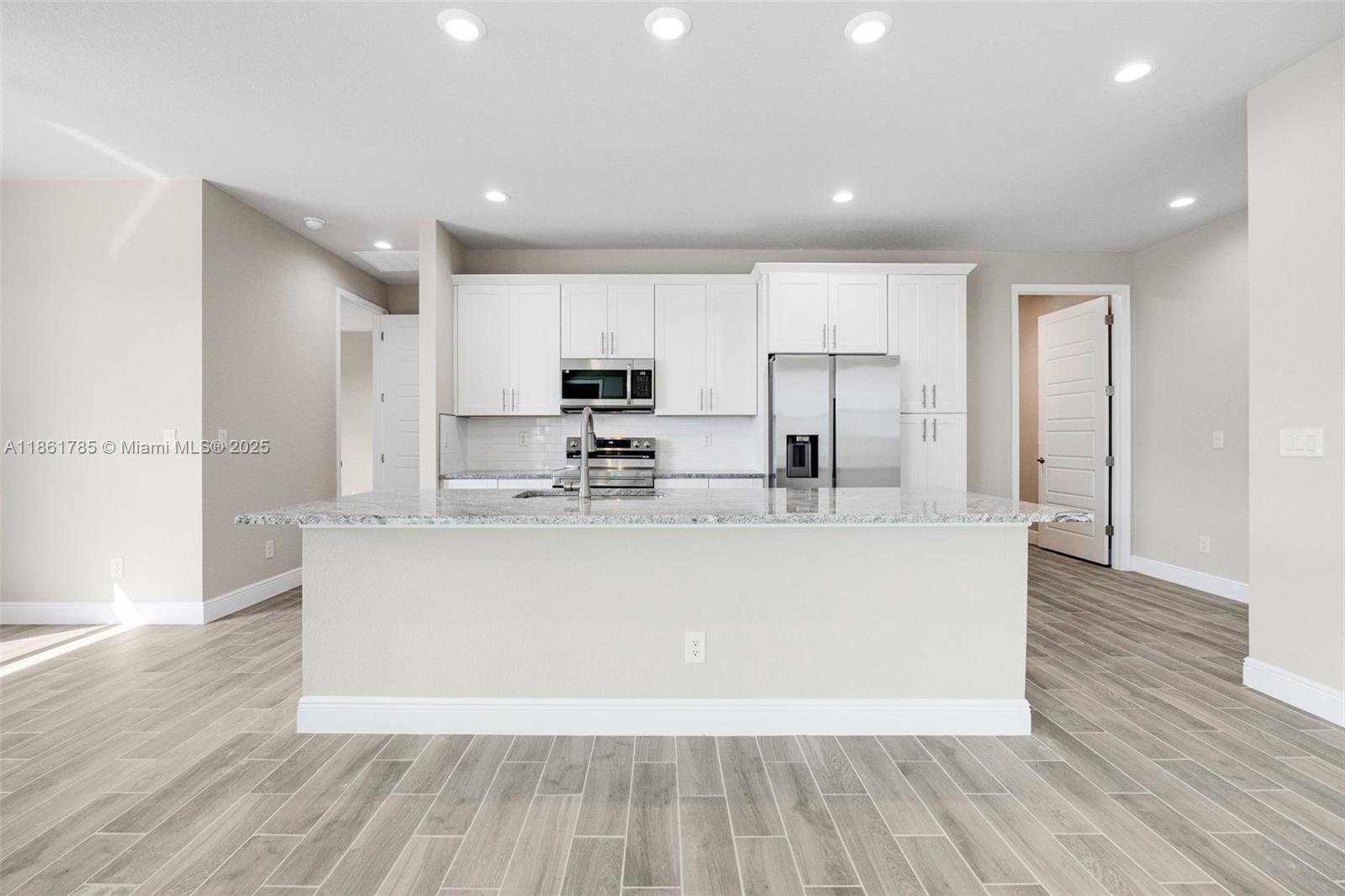 Homes for sale in La Belle, FL | 5044 Wild Goose Cir, La Belle, FL 33935 | MLS# A11861785