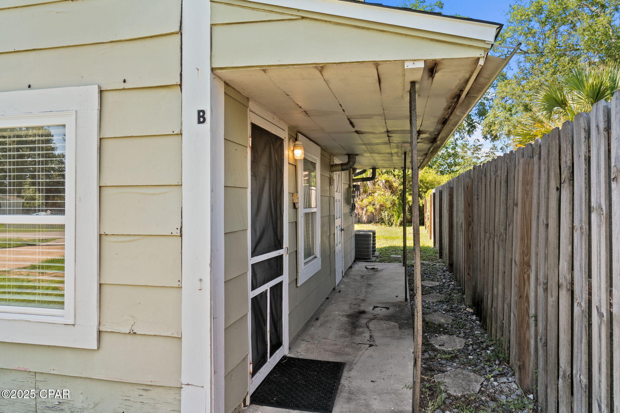 Image 2 For 525 8th Street