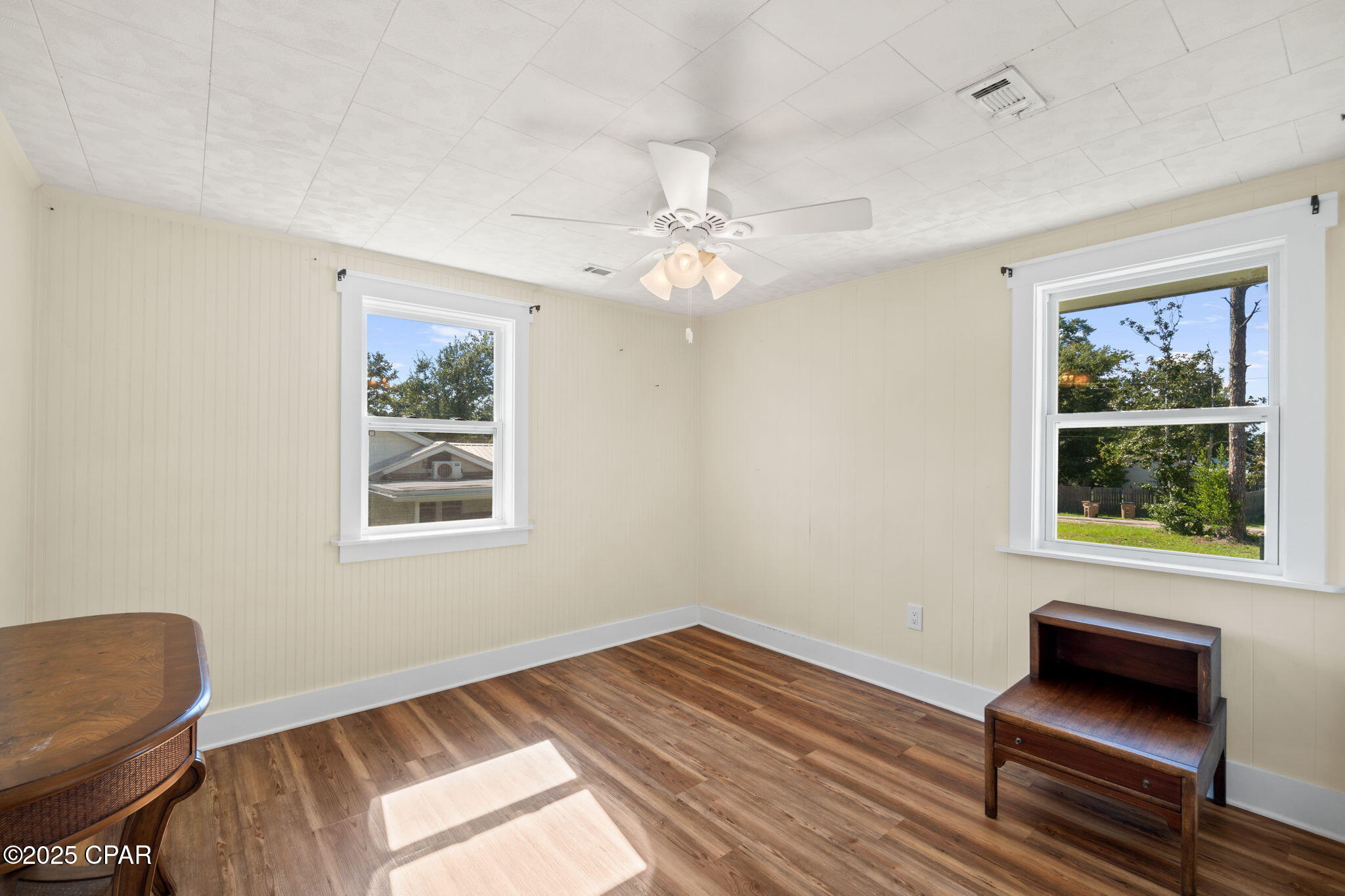 Image 24 For 525 8th Street