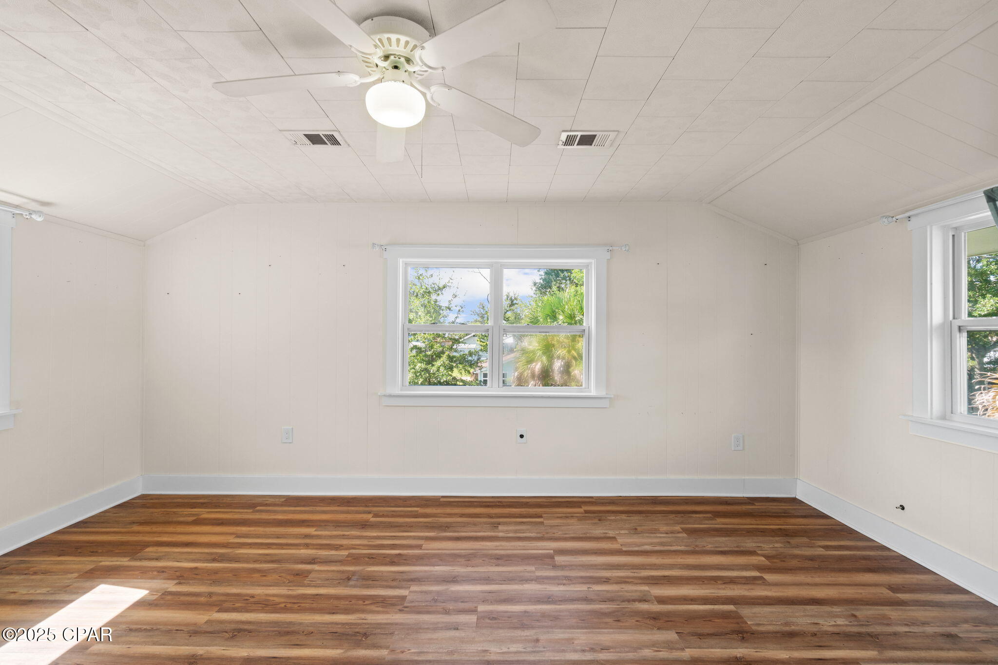 Image 35 For 525 8th Street