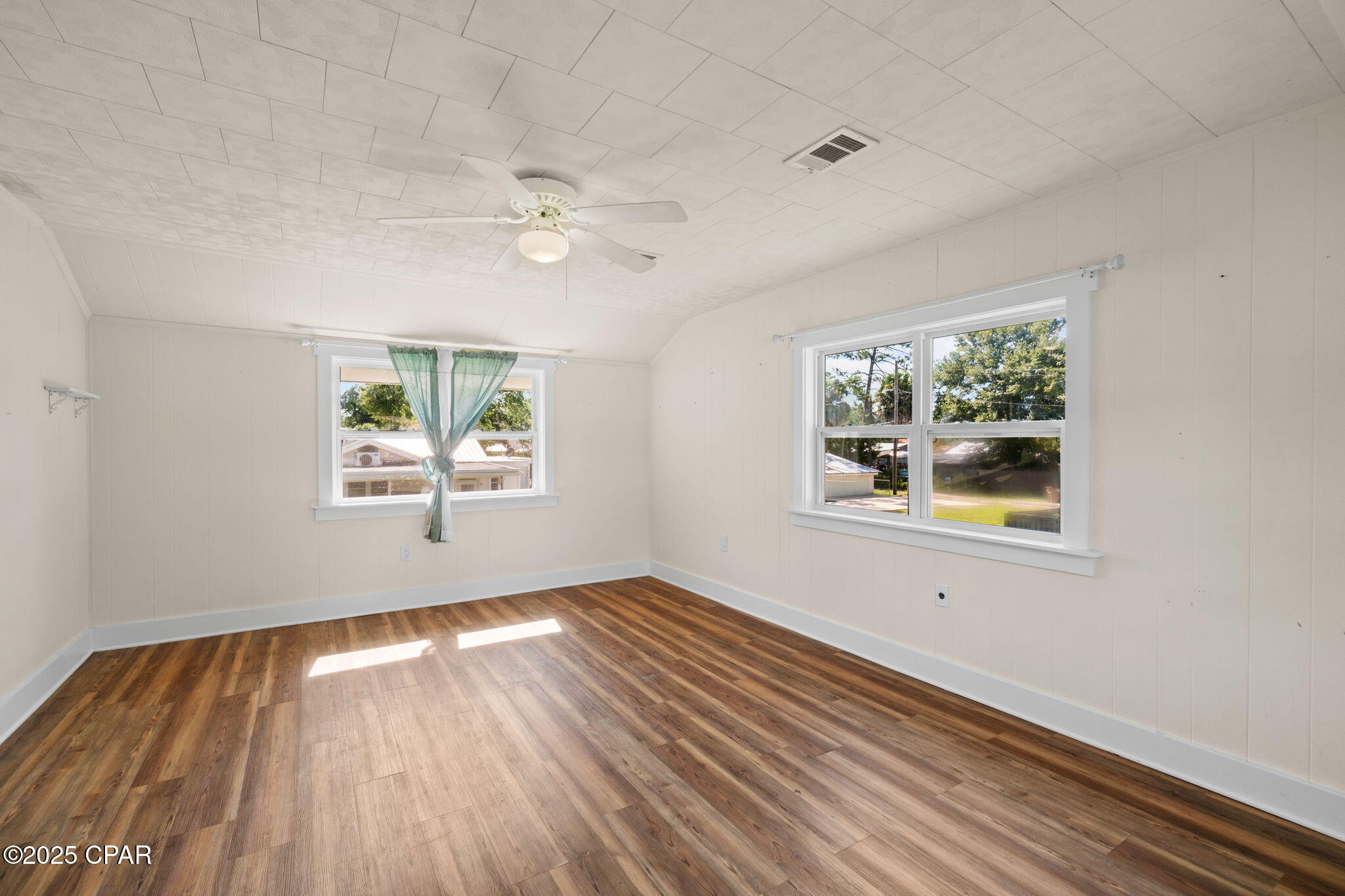 Image 37 For 525 8th Street