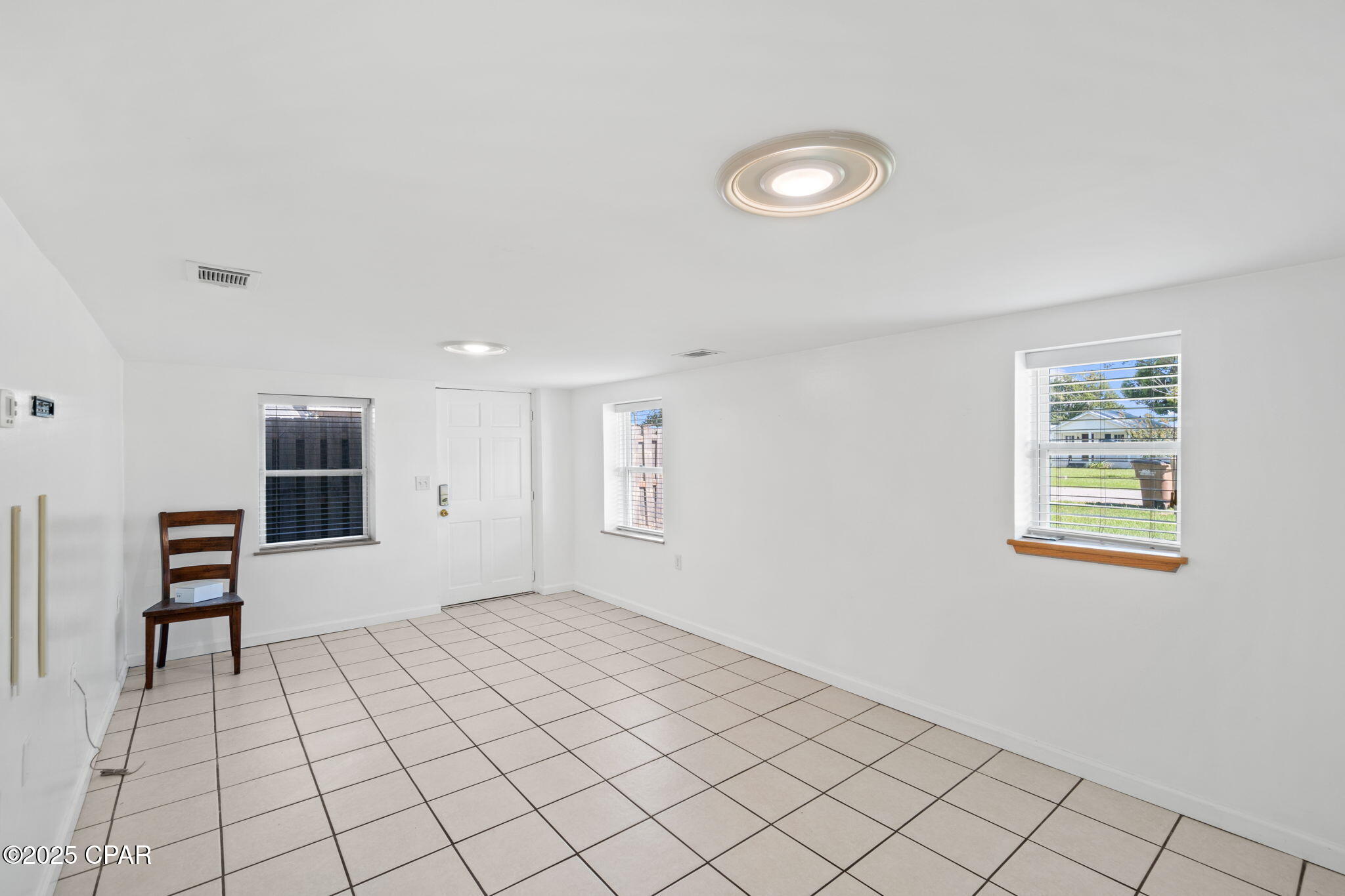 Image 4 For 525 8th Street