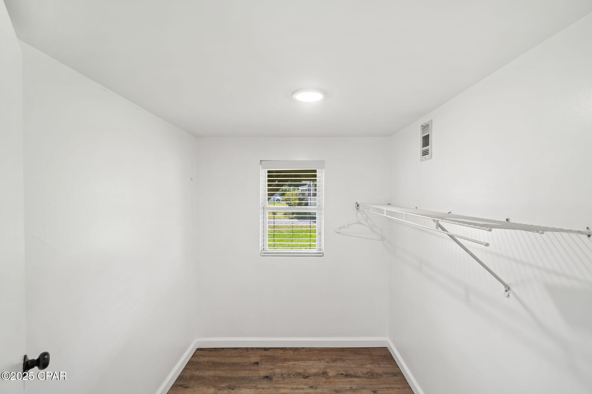 Image 7 For 525 8th Street