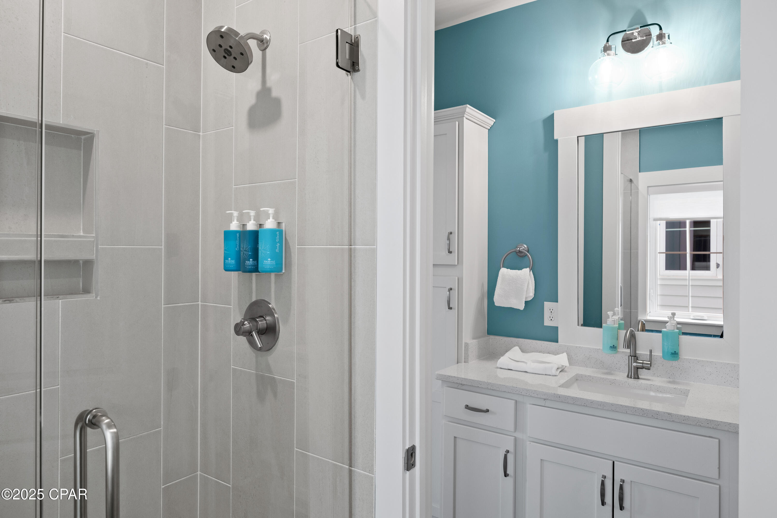 Listing photo id 40 for 13656 Front Beach Road