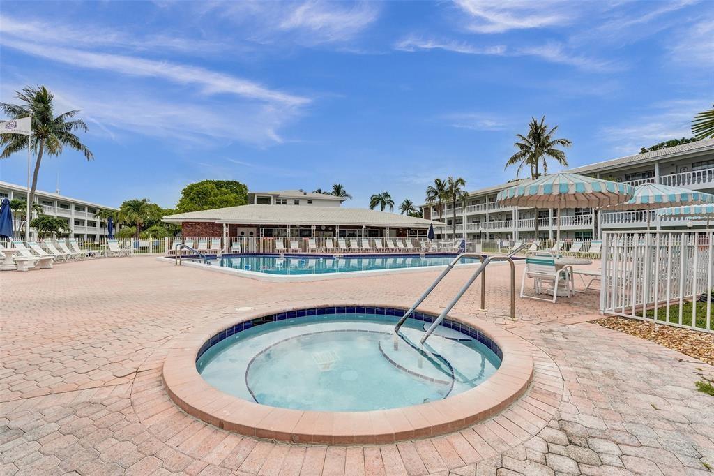 Homes for sale in Fort Lauderdale, FL | 5203 Ne 24 Terrace #B204, Fort Lauderdale, FL 33308 | MLS# F10521391