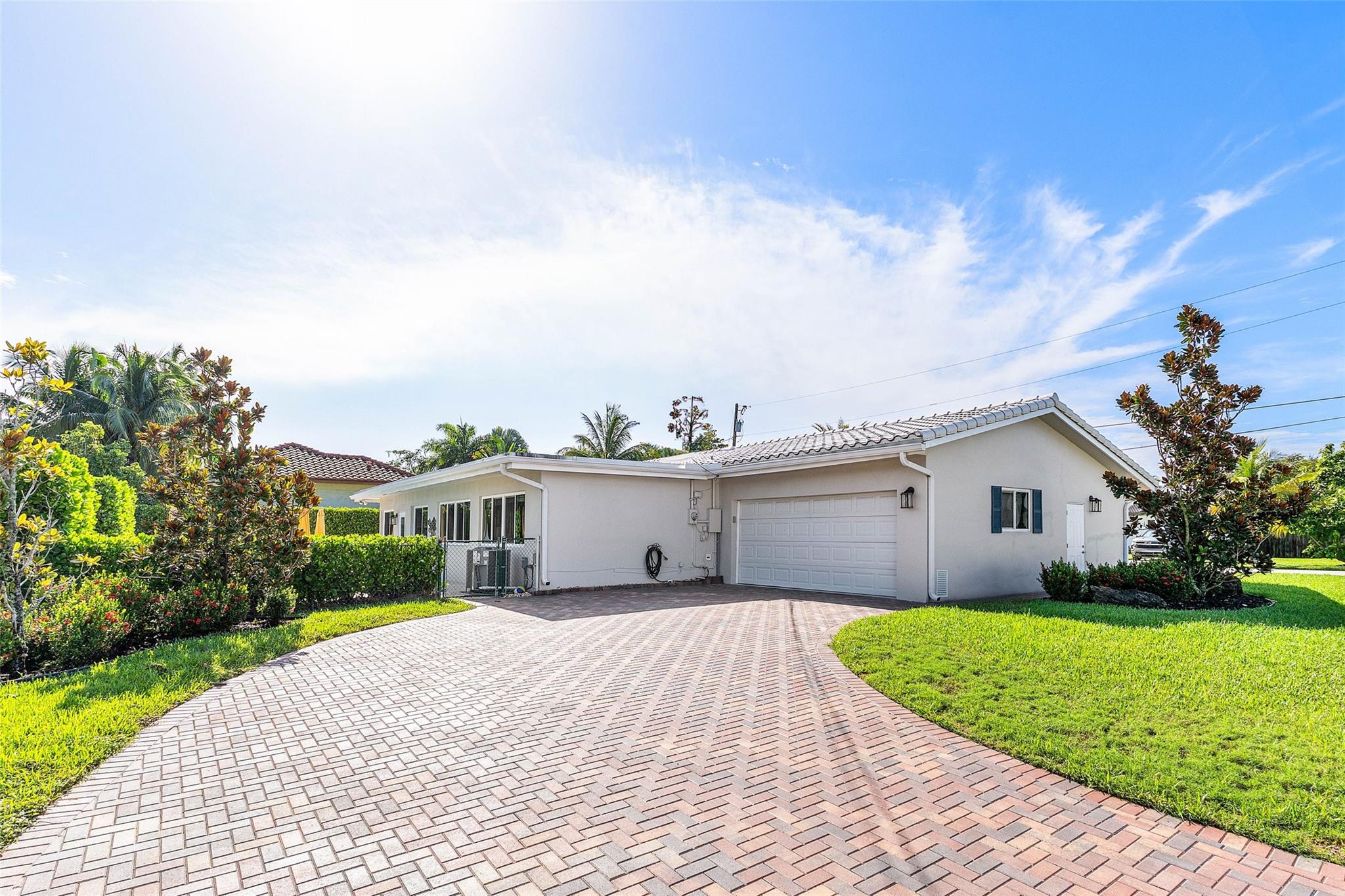 Homes for sale in Deerfield Beach, FL | 865 Ne 5Th St, Deerfield Beach, FL 33441 | MLS# F10521112