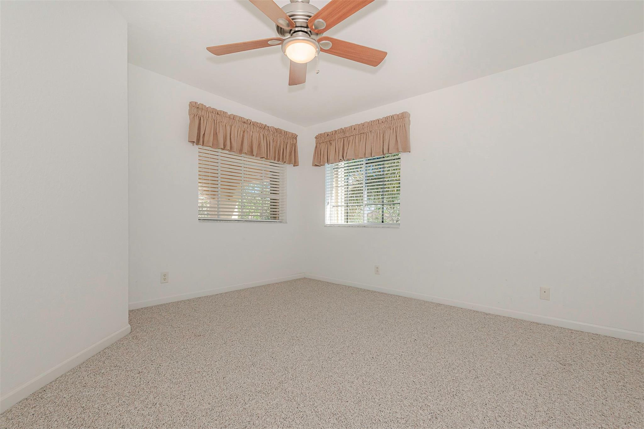 OFFICE/PRIMARY BEDROOM