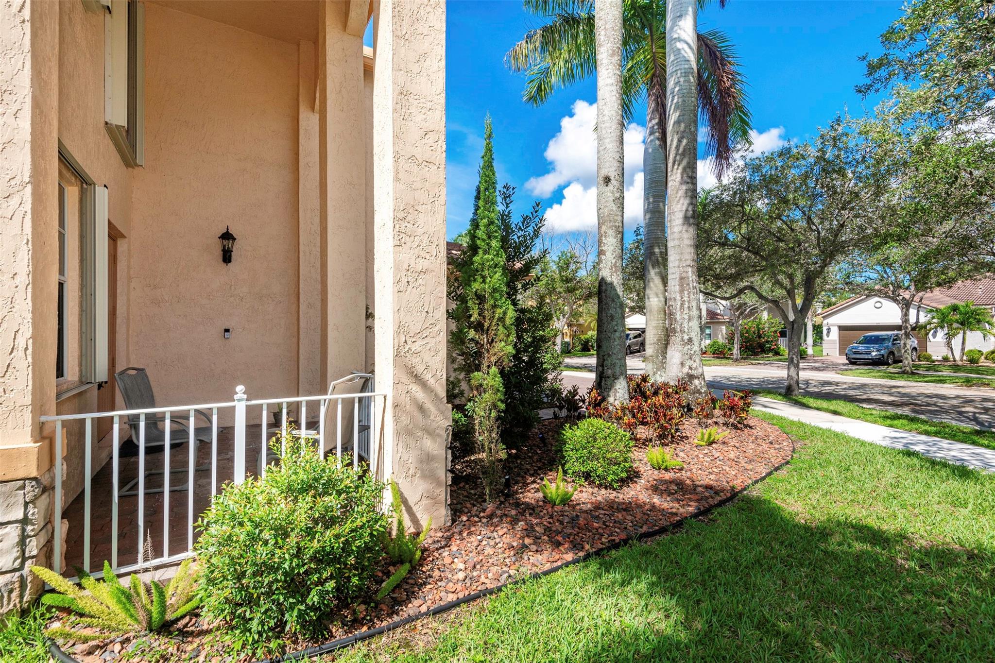 FRONT​​‌​​​​‌​​‌‌​​​‌​​‌‌​‌​‌​‌​​​‌​‌​​‌‌‌​​‌ PATIO