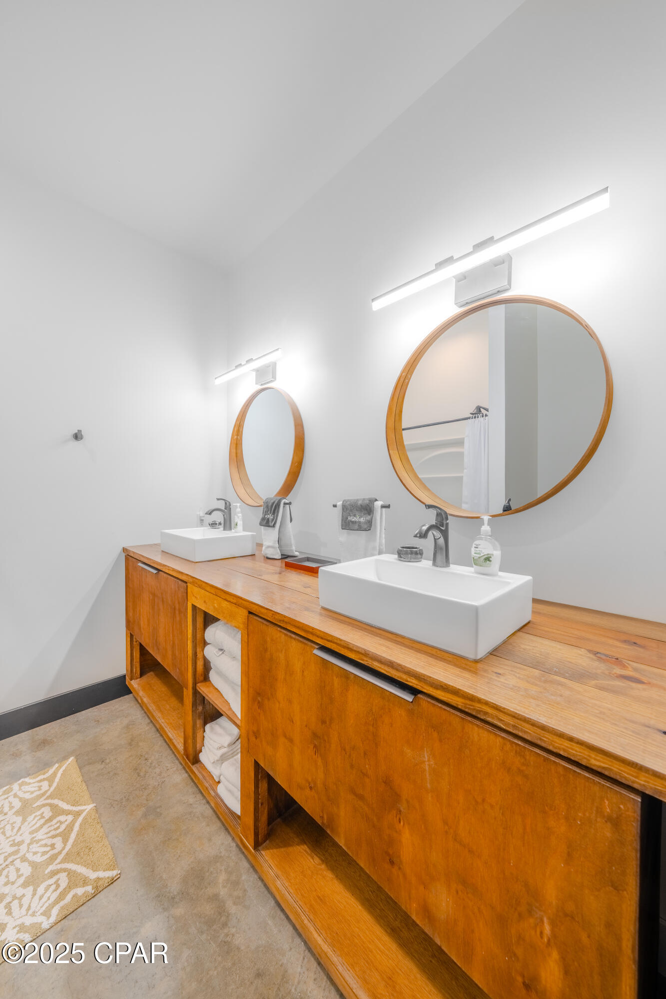 Image 19 For 5101 Lake Bluff Circle