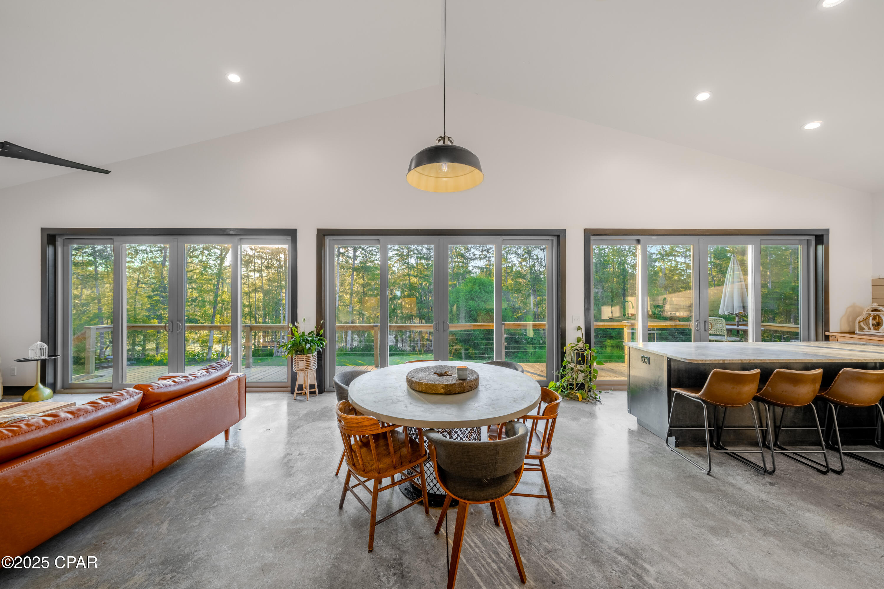 Image 2 For 5101 Lake Bluff Circle