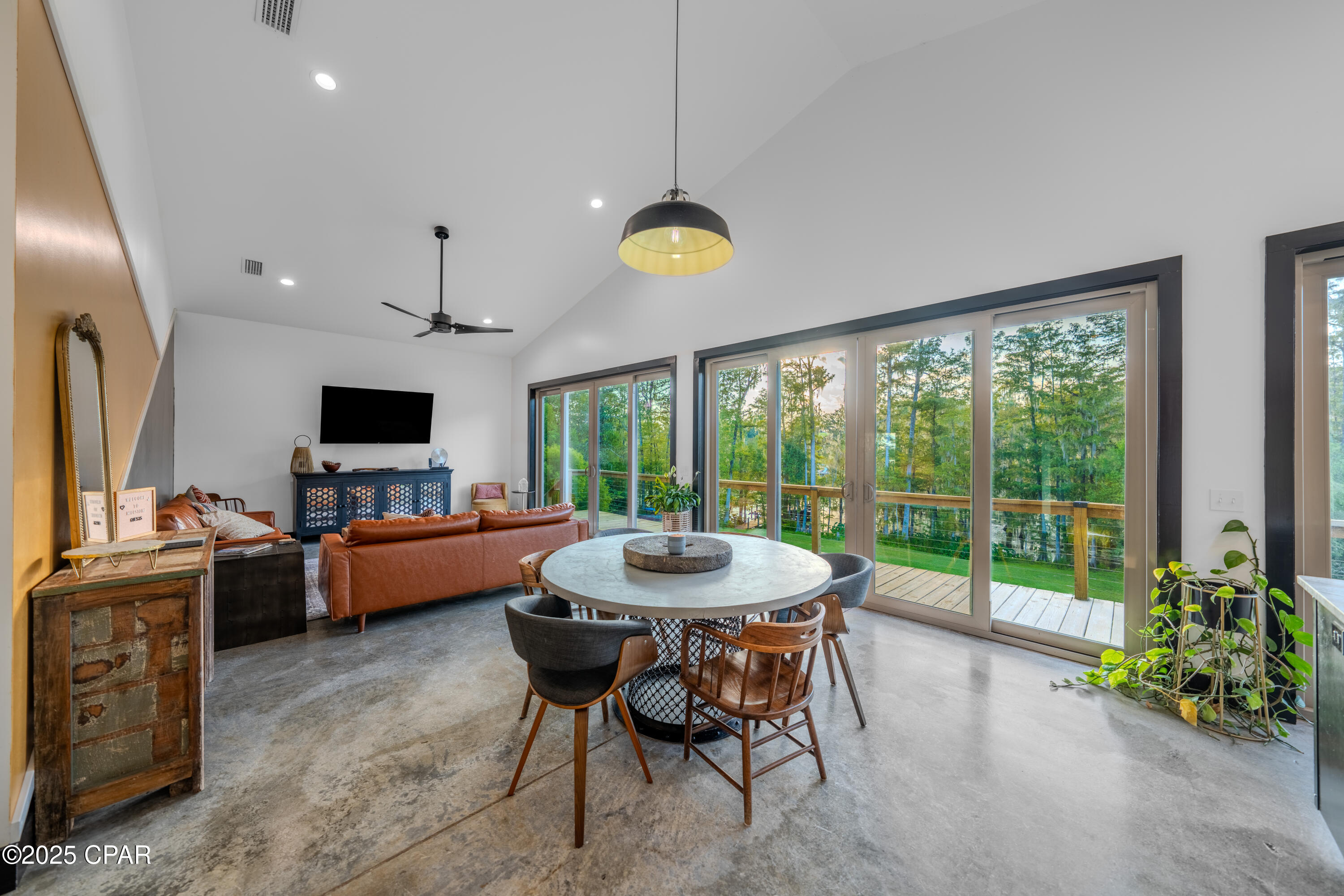 Image 7 For 5101 Lake Bluff Circle