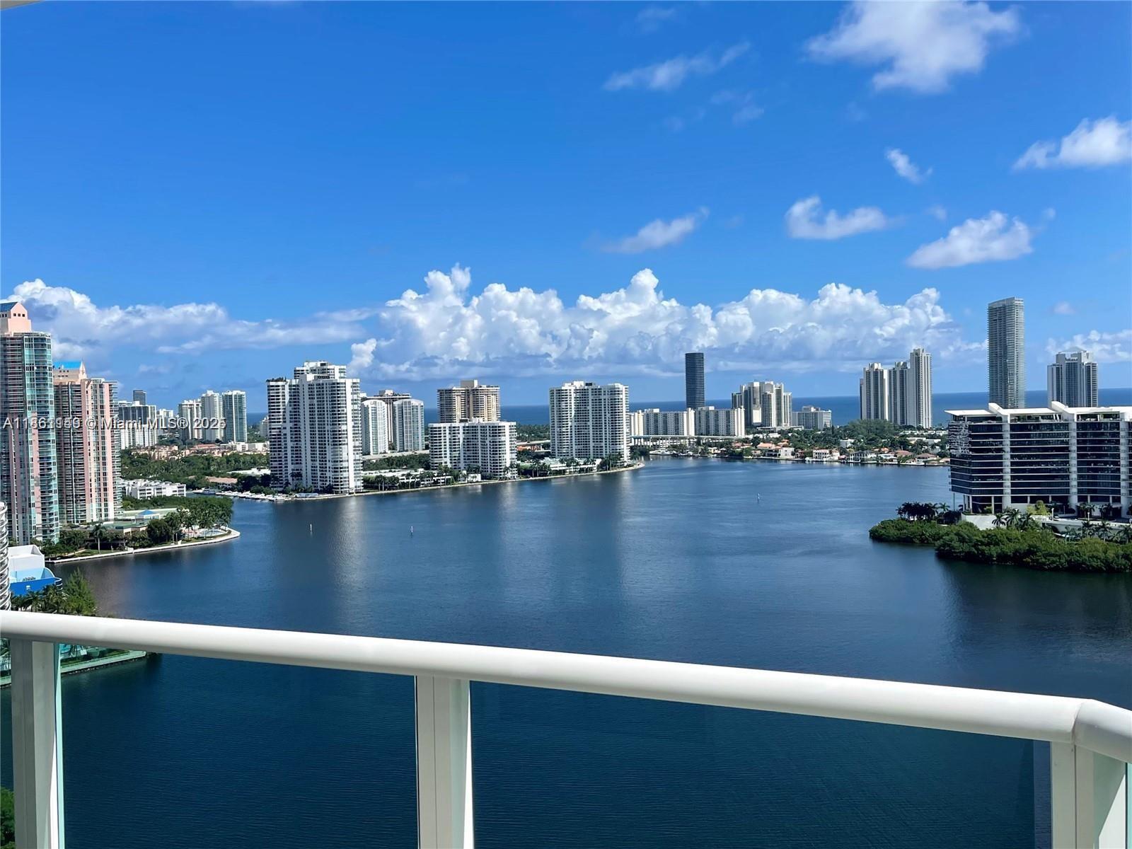 Apartamento en Venta en Aventura, FL