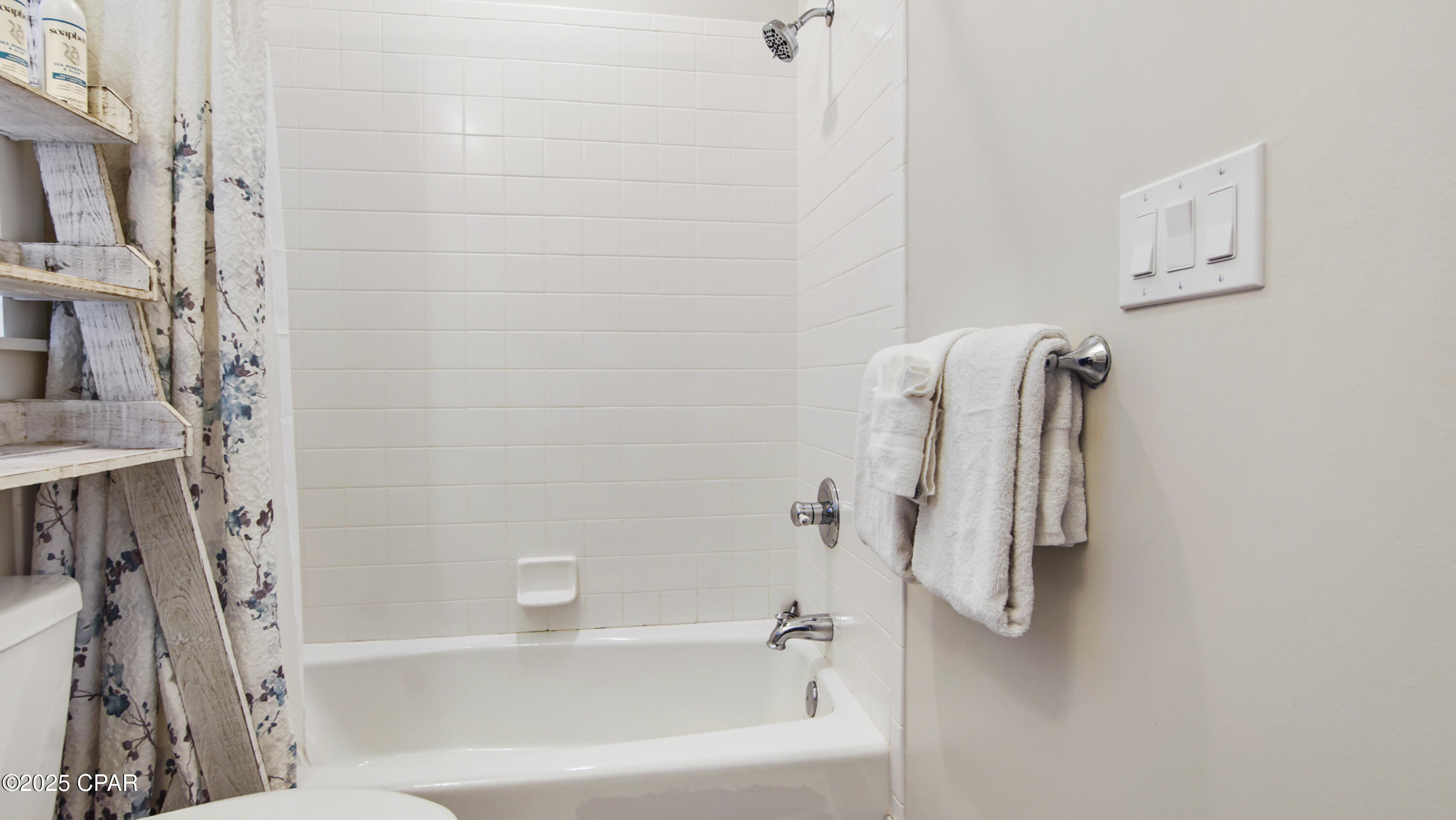 Image 21 For 3050 Highway 98  B8