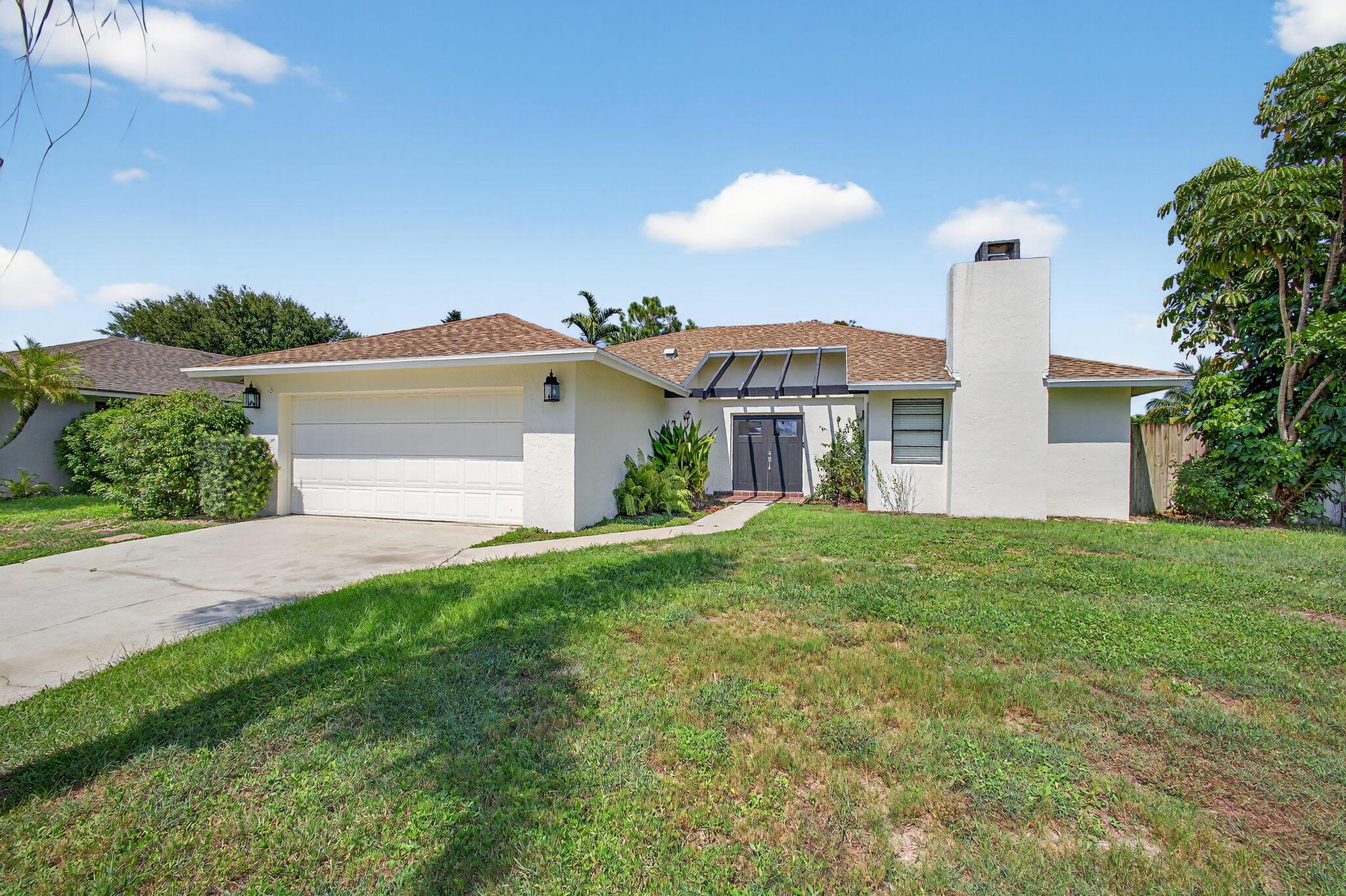 1202 Essex Drive Wellington FL 33414 | R11117085