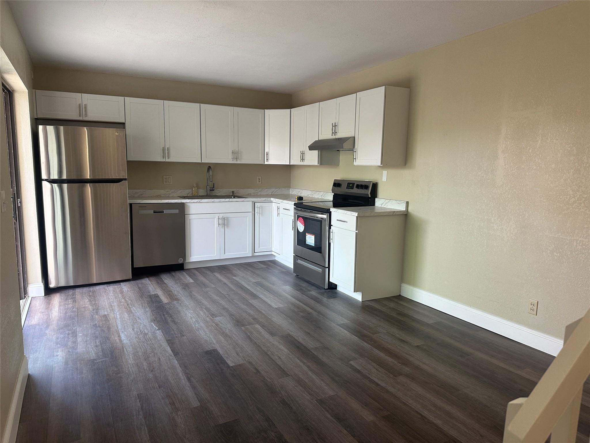 Homes for sale in Greenacres, FL | 2095 White Pine Cir #A, Greenacres, FL 33415 | MLS# F10513236