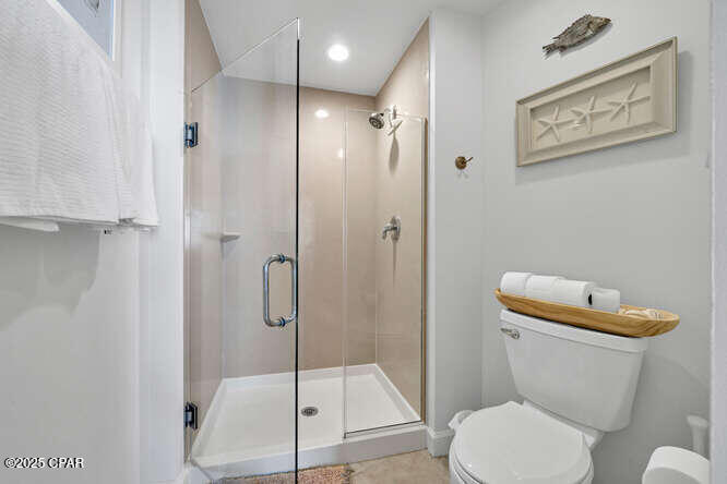 Image 15 For 9450 Thomas Drive 303c