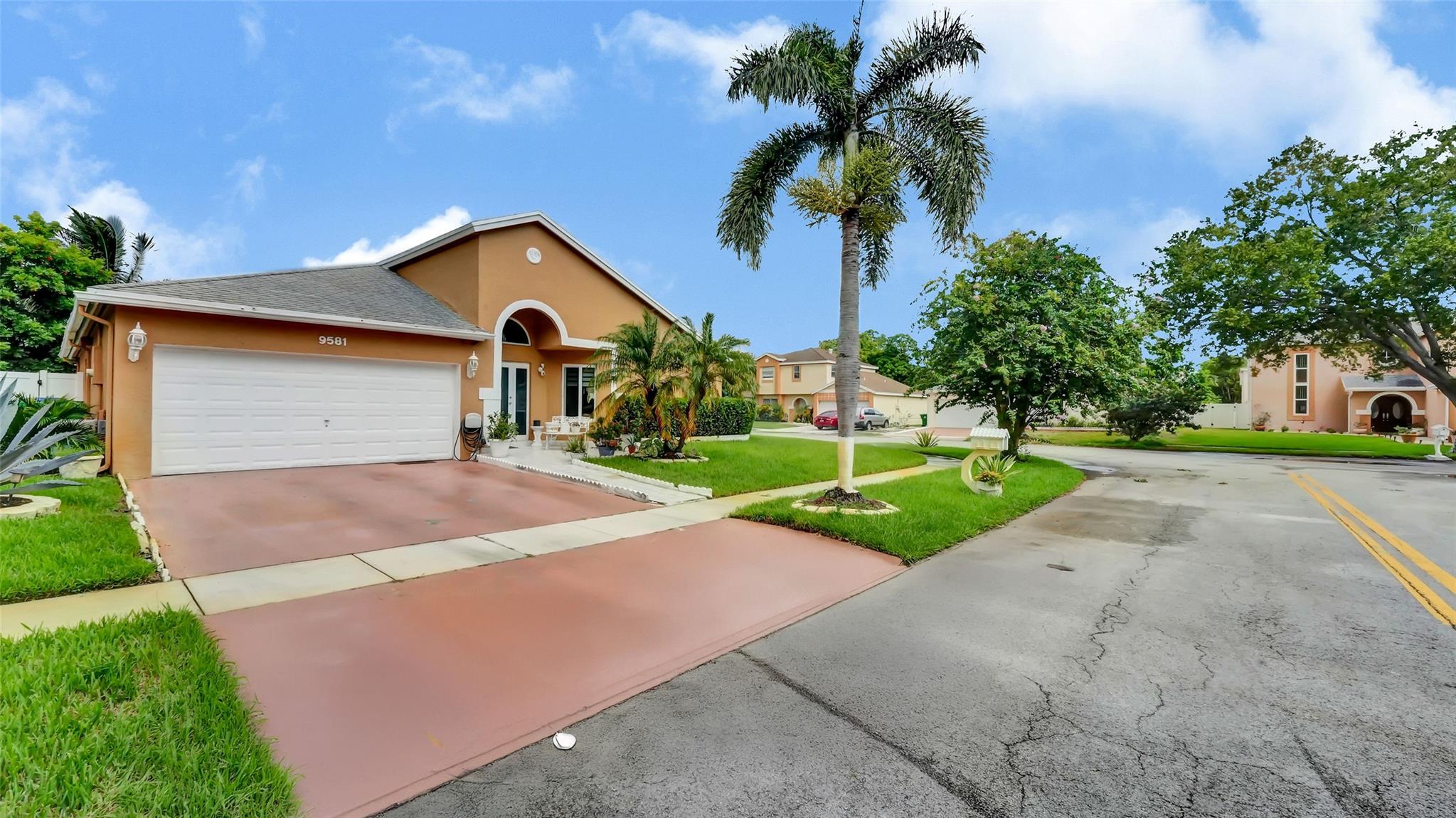 9581 Boulder St Miramar FL 33025 | F10521370