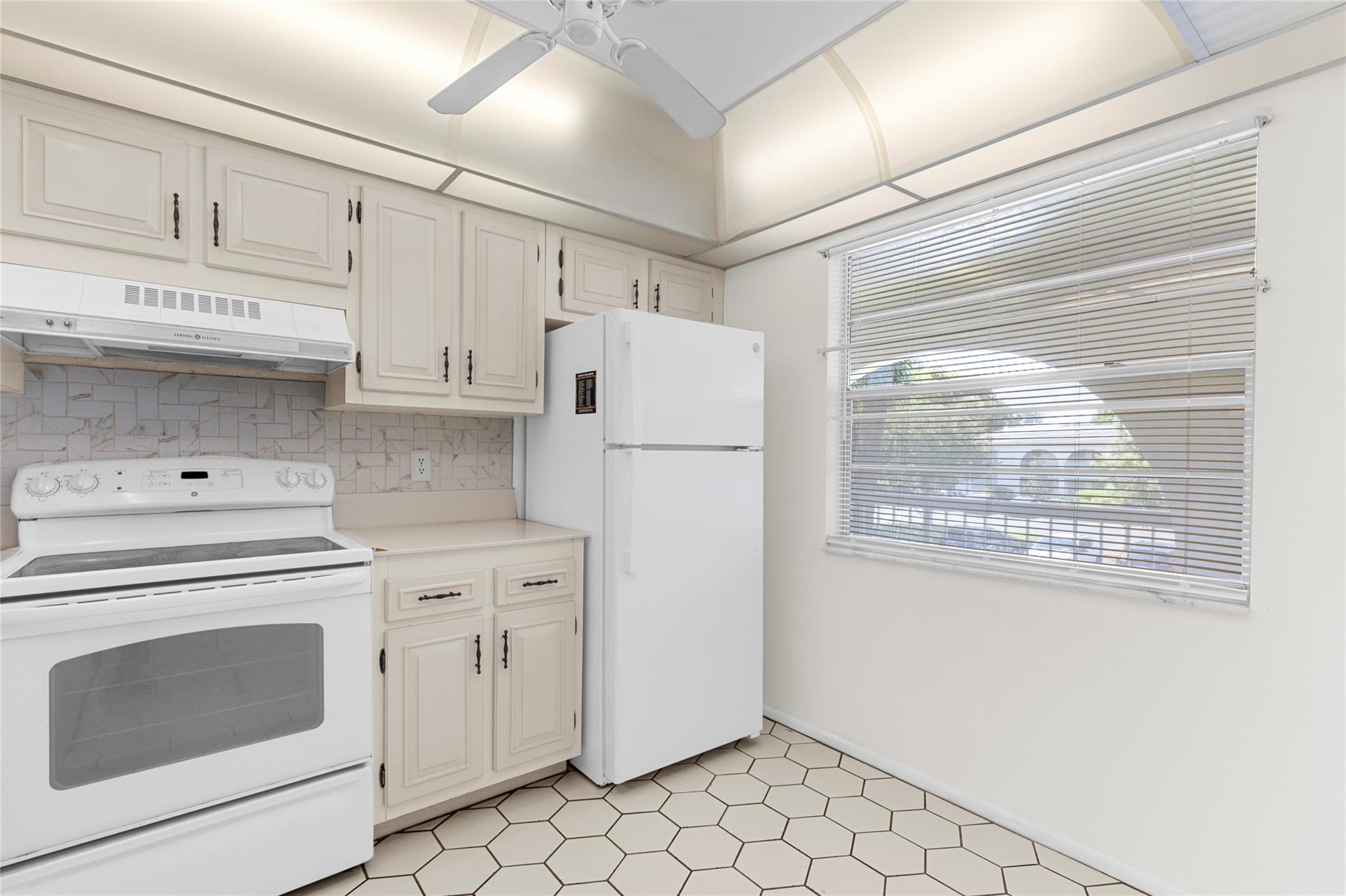 Homes for sale in Coconut Creek, FL | 2701 Nassau Bnd #D2, Coconut Creek, FL 33066 | MLS# F10521349