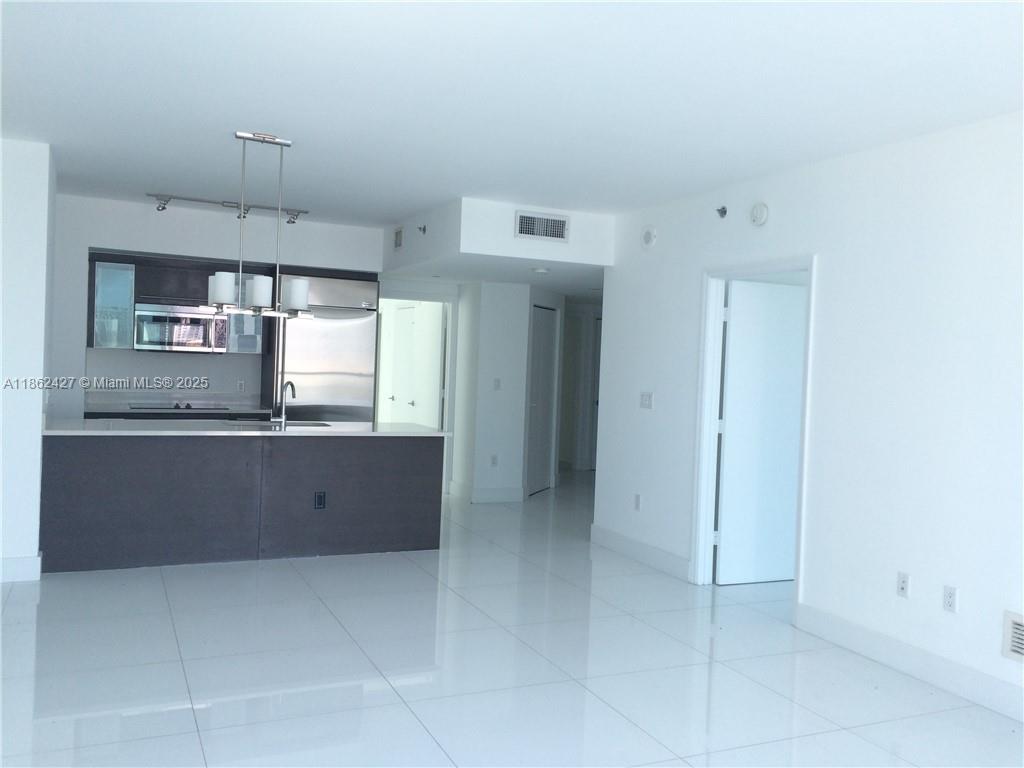 Condo for Sale in Miami, FL