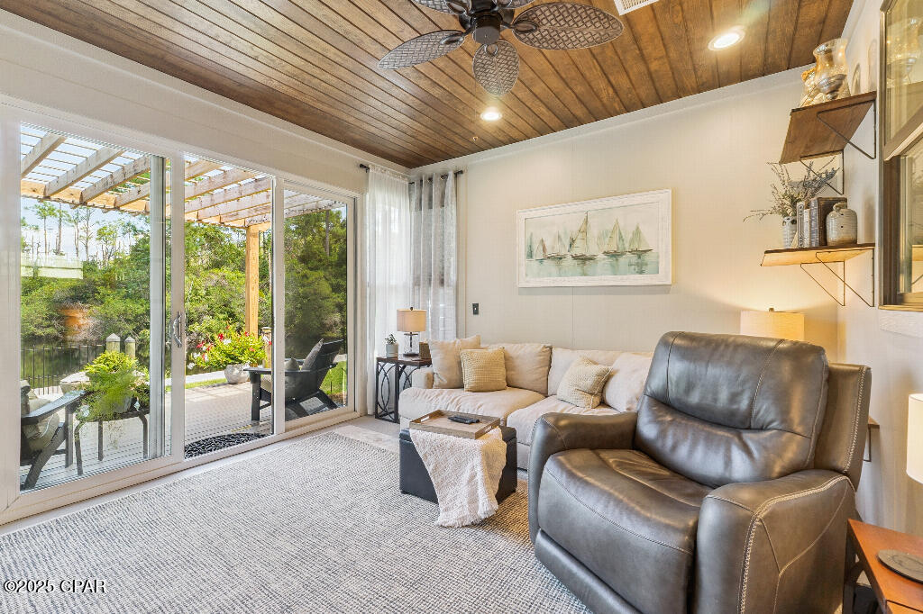 Image 17 For 12560 Emerald Lake Drive