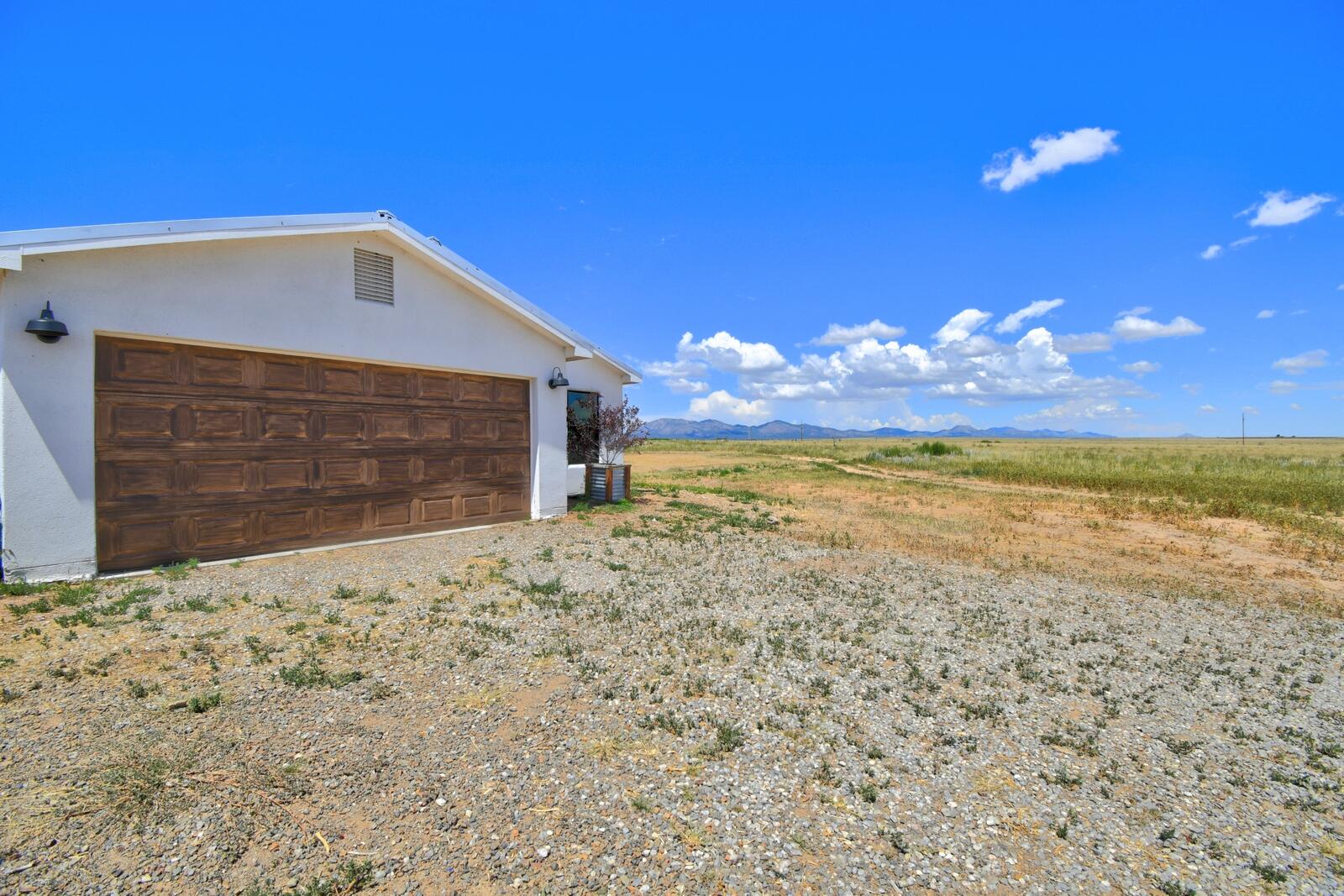 Homes for sale in Edgewood, NM | 11 Huston Rd, Edgewood, NM 87015 | MLS# 1089995