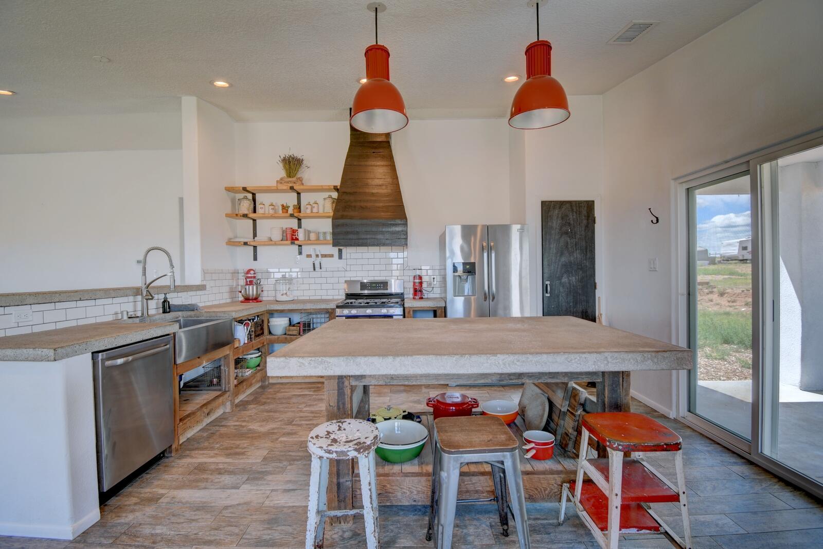 Homes for sale in Edgewood, NM | 11 Huston Rd, Edgewood, NM 87015 | MLS# 1089995