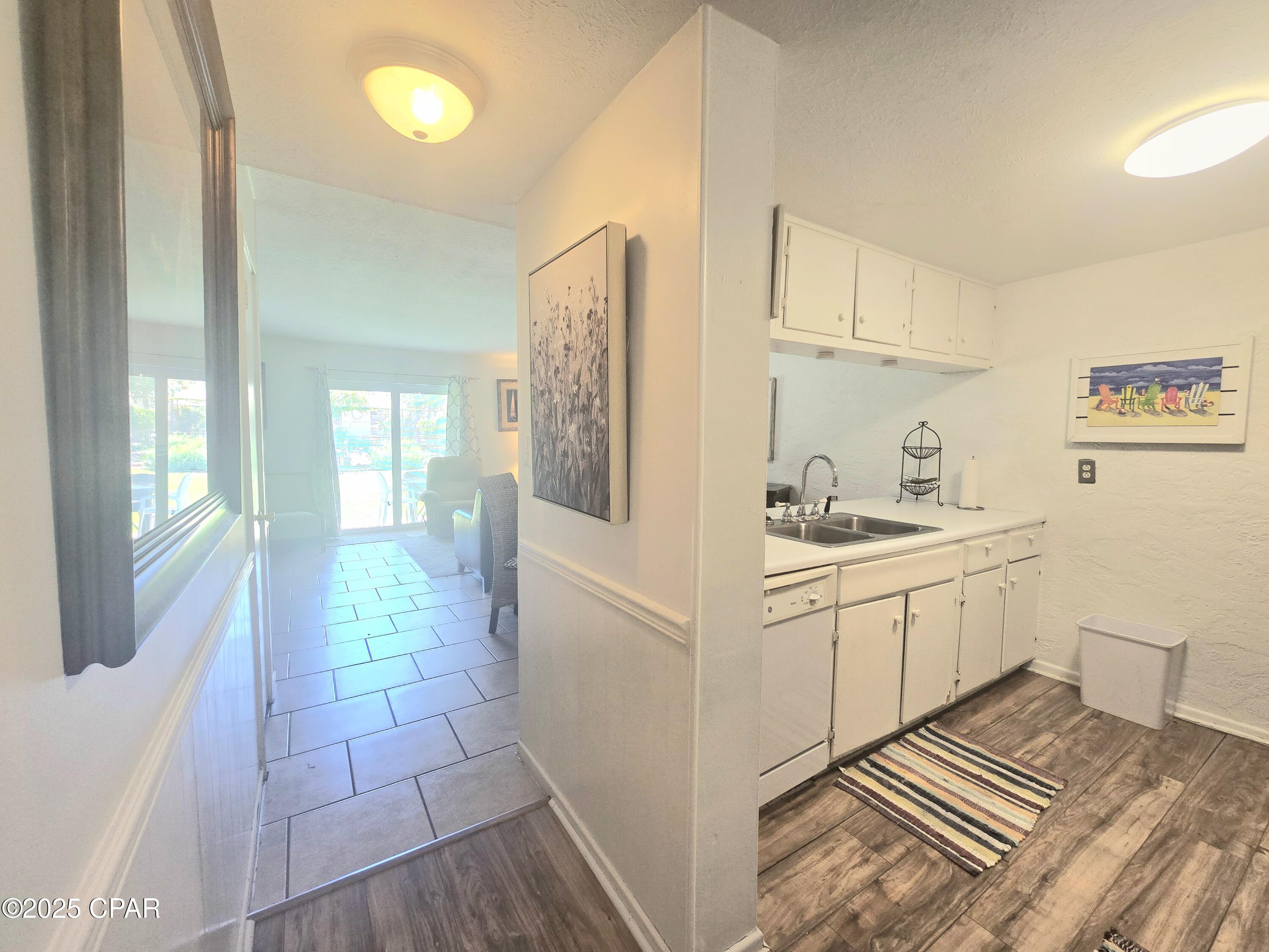 Image 10 For 6903 Lagoon Drive 6