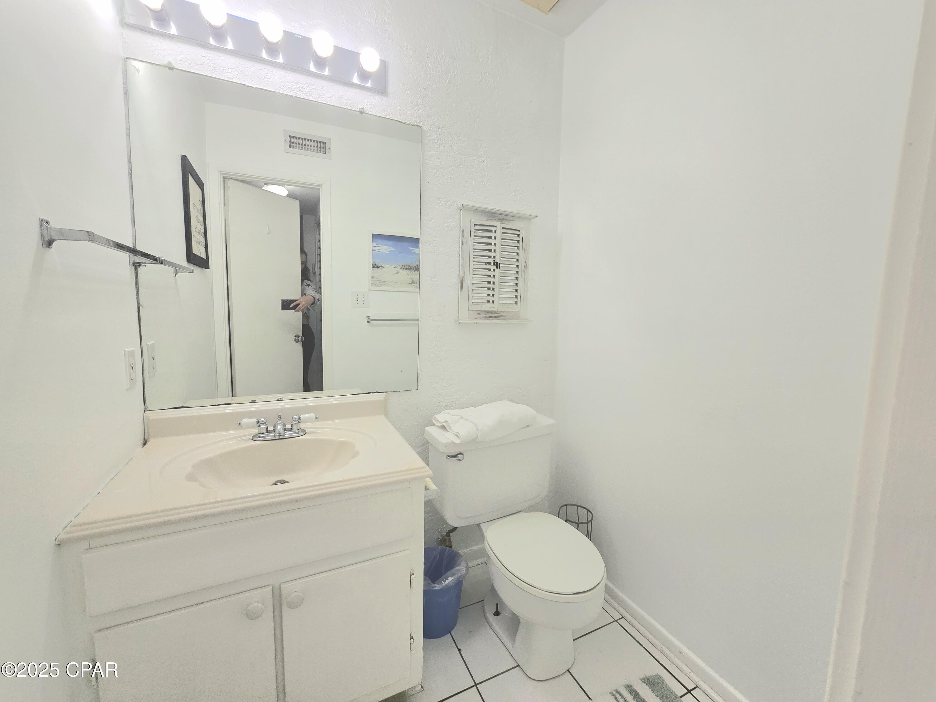 Image 11 For 6903 Lagoon Drive 6